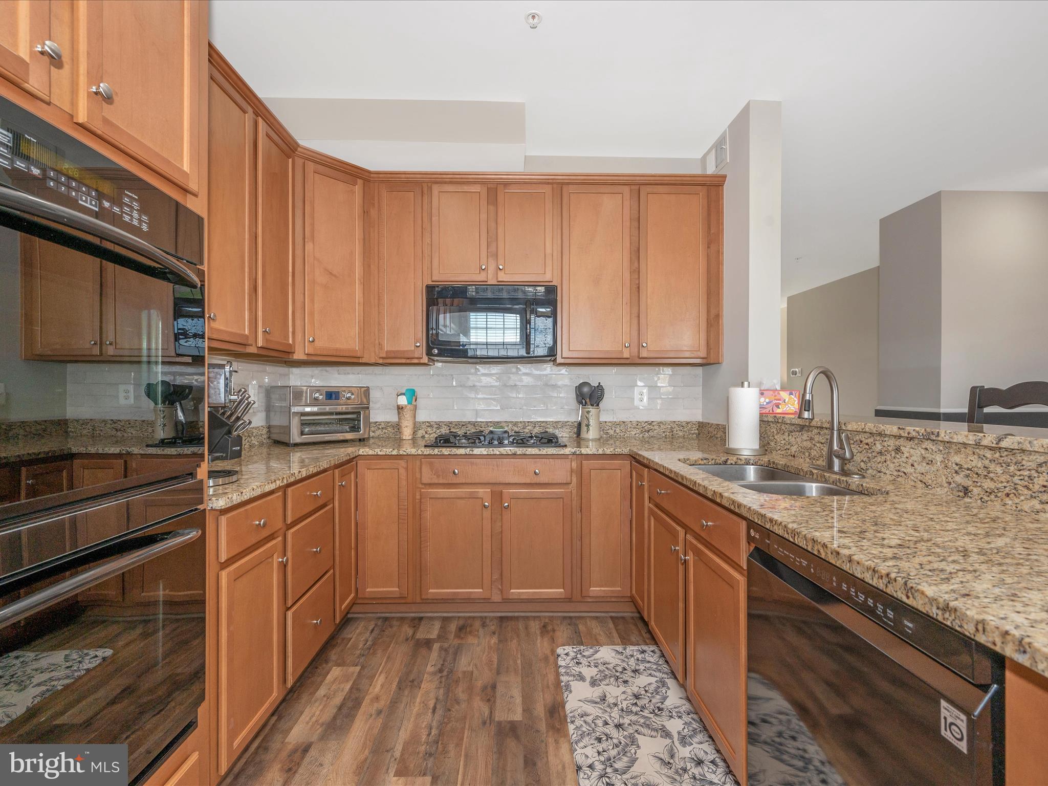 BRINKLEY MANOR - Residential