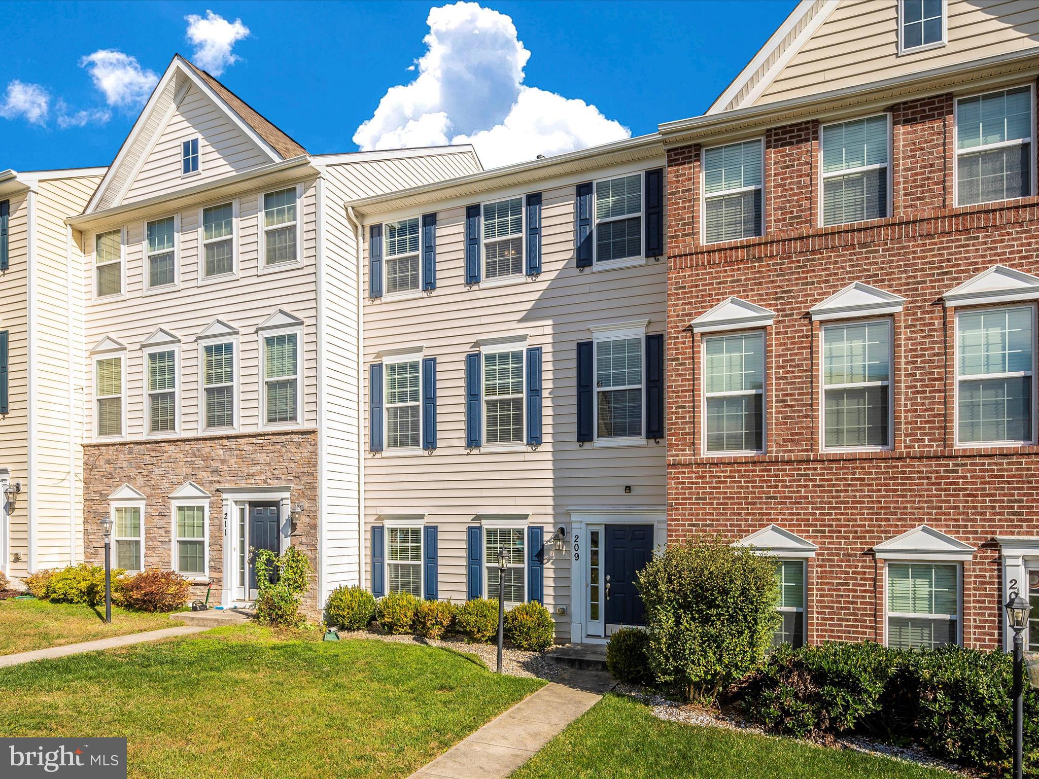 BRINKLEY MANOR - Residential