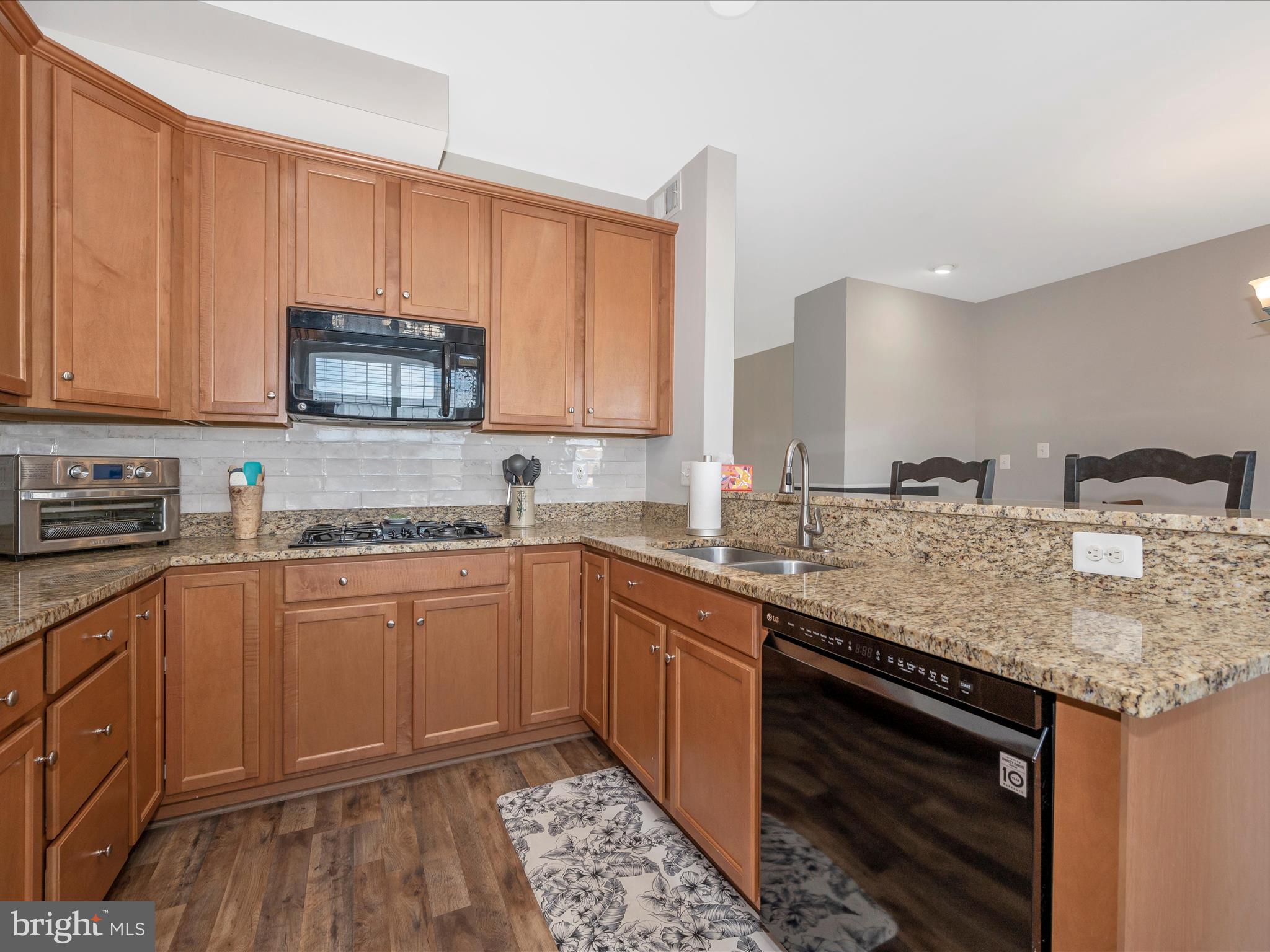 BRINKLEY MANOR - Residential