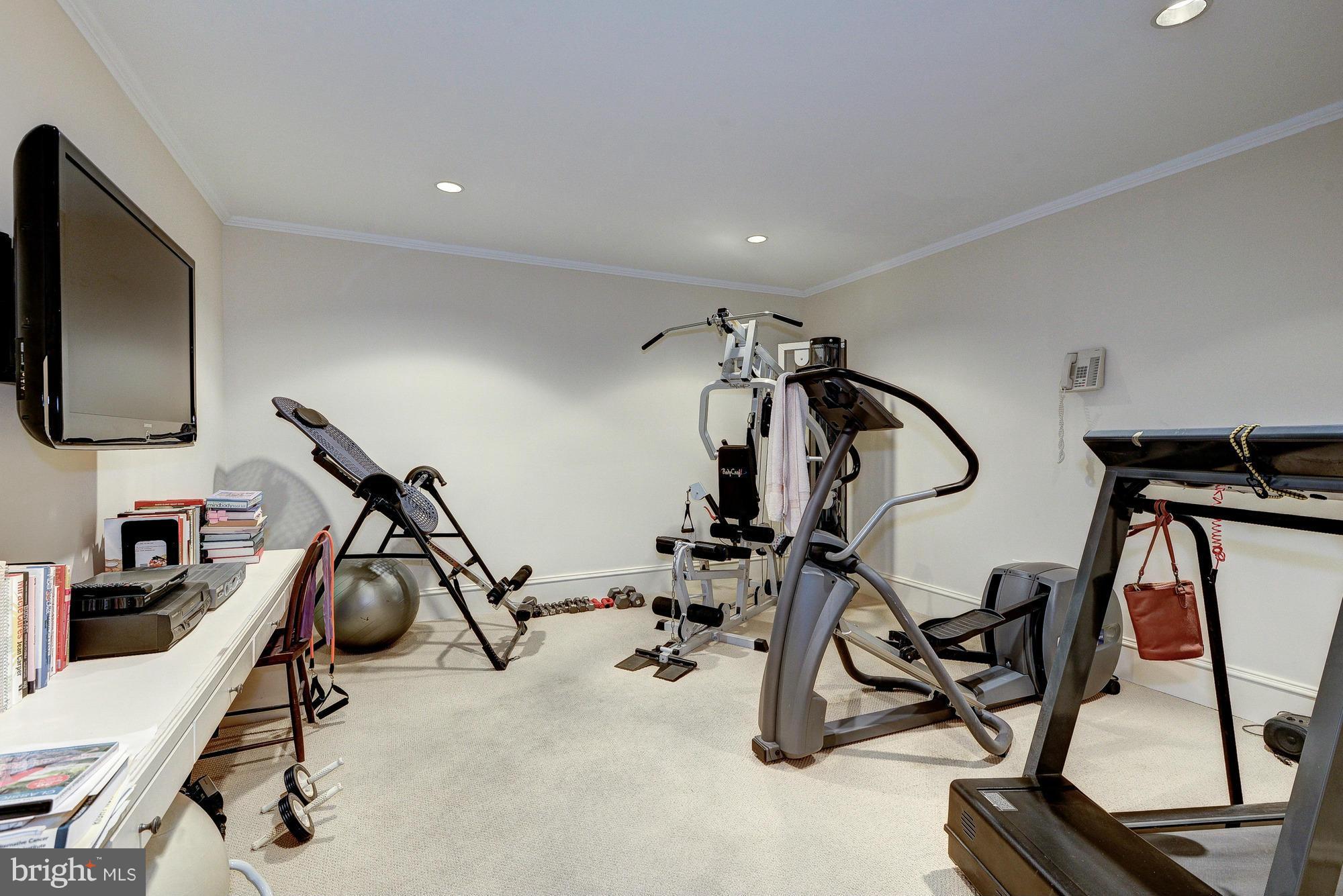 CABIN JOHN PARK - Residential