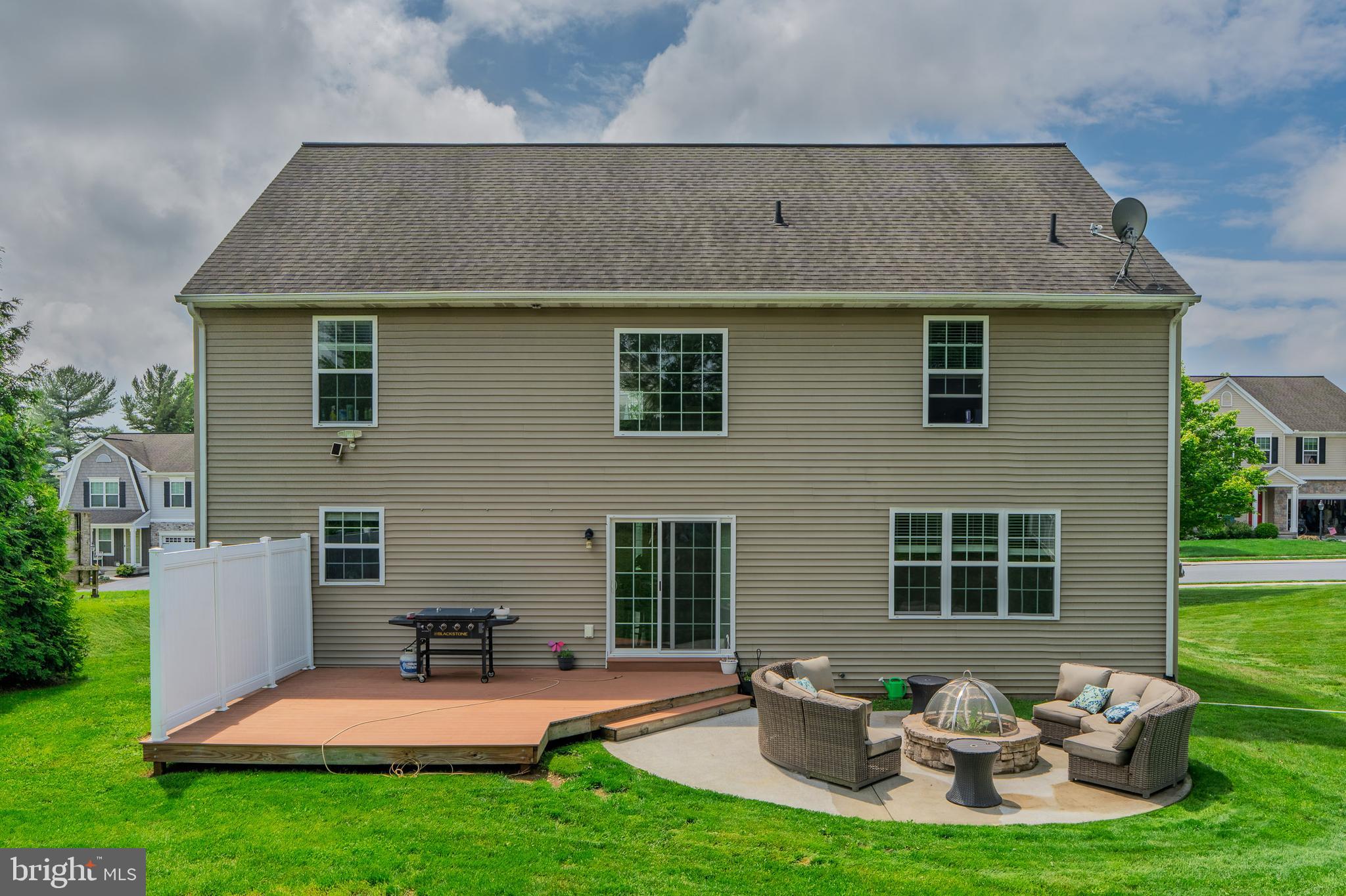 8 COPPERWOOD LANE