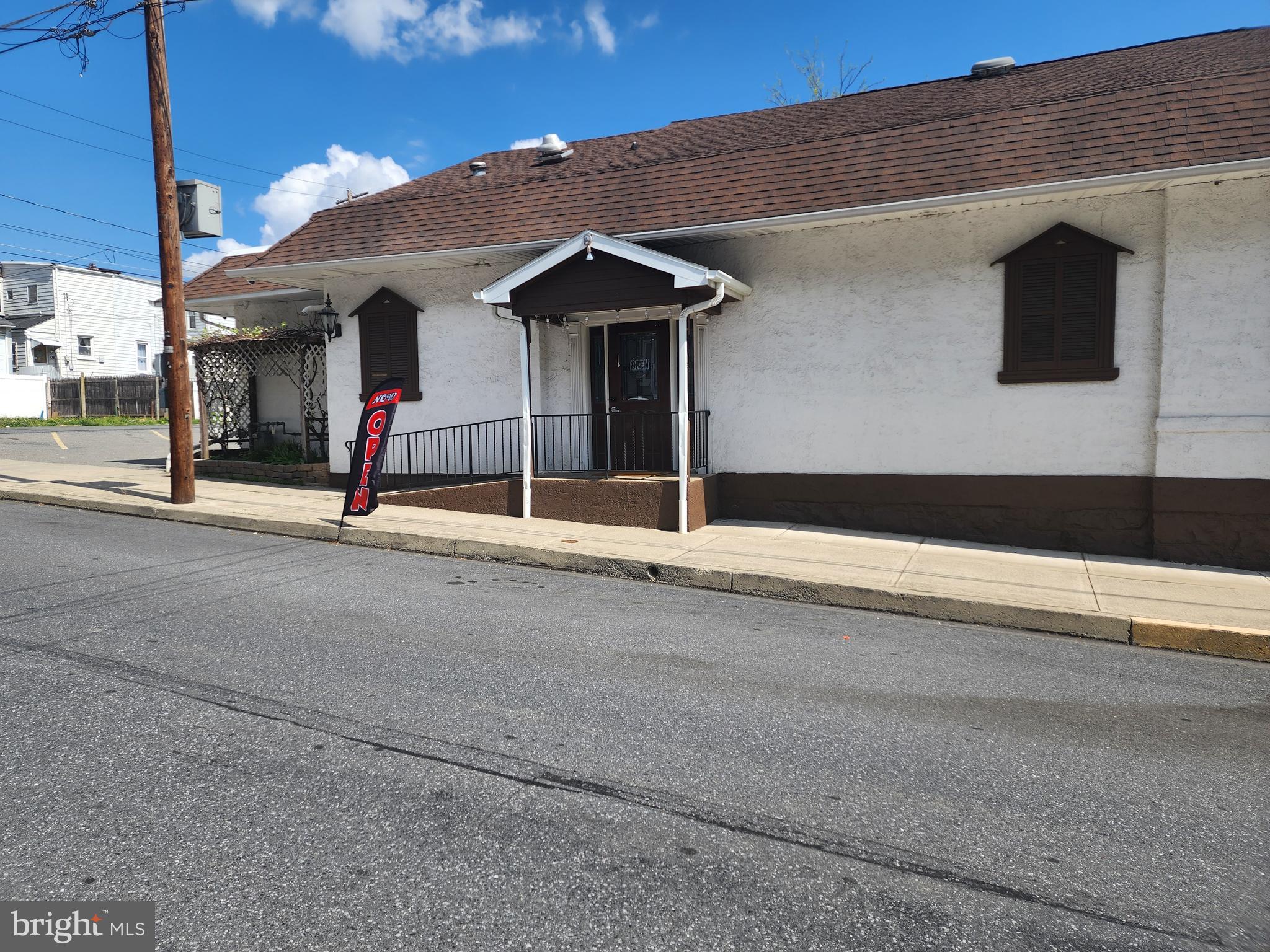 754 CHEROKEE STREET