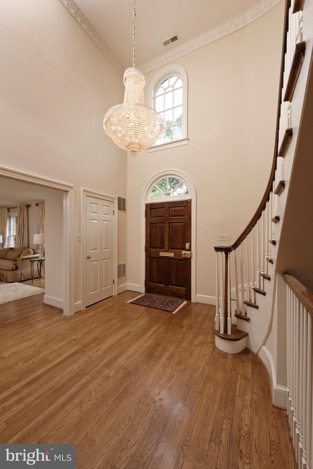 WINDSOR OAKS - Residential