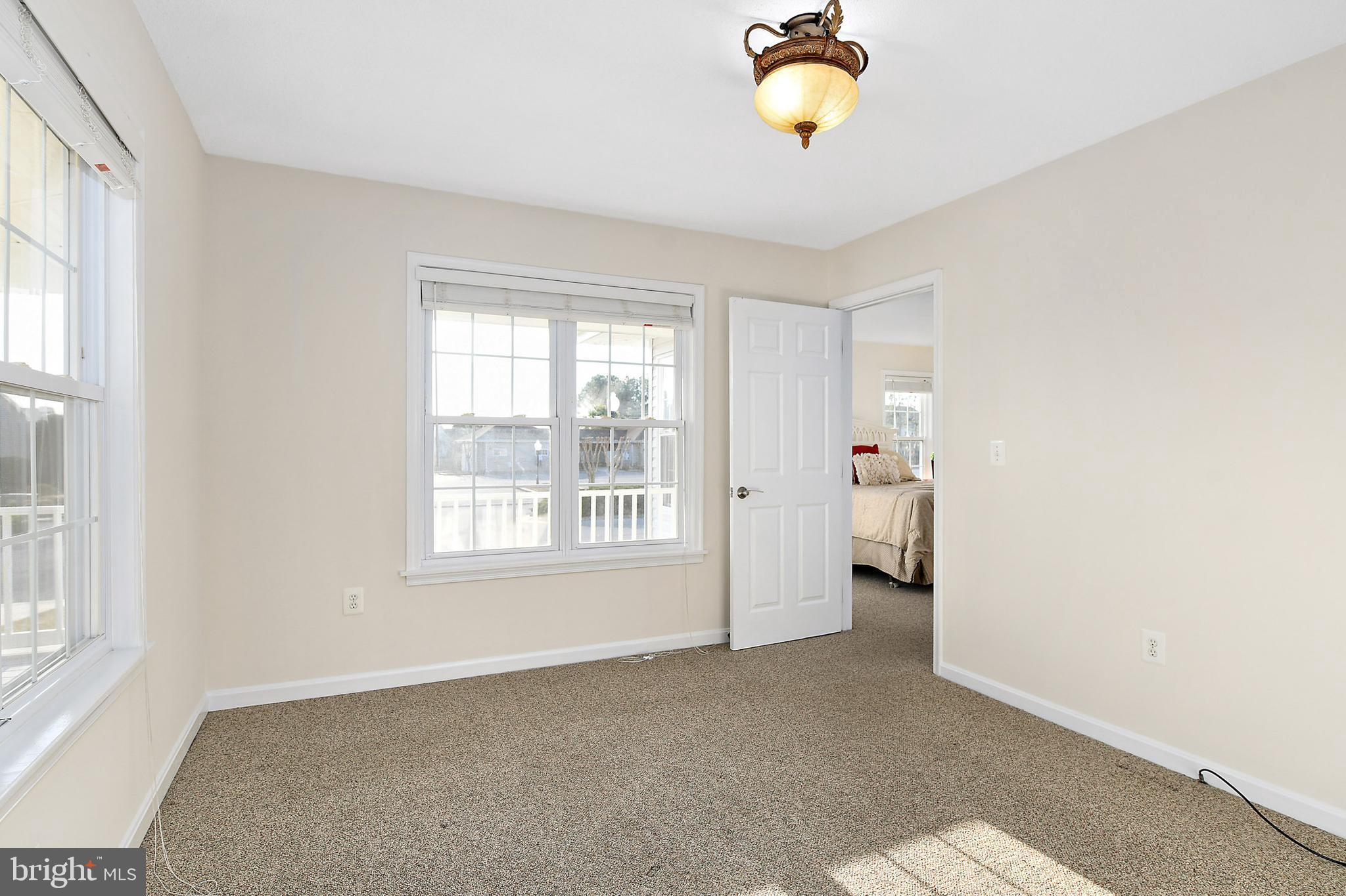 OYSTER HARBOR - Residential