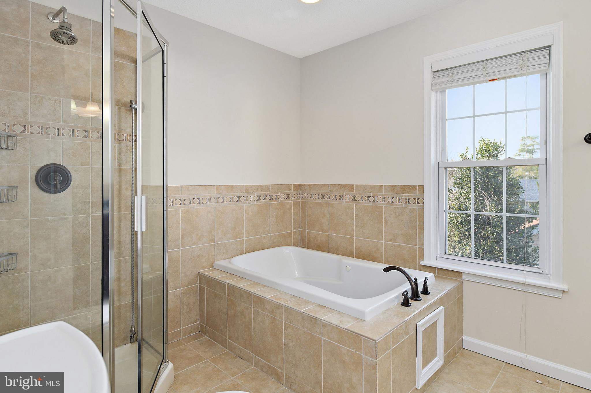 OYSTER HARBOR - Residential