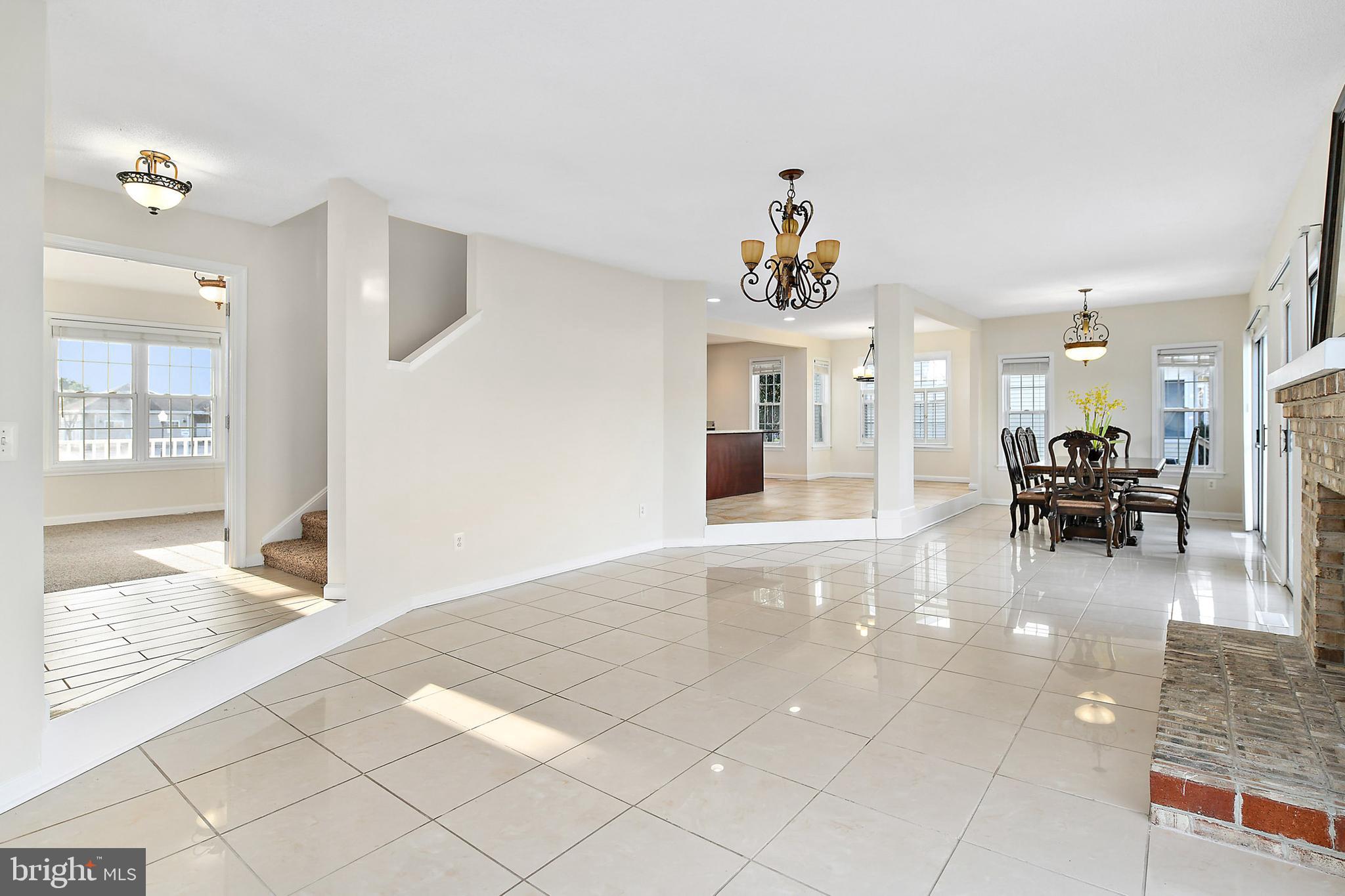 OYSTER HARBOR - Residential