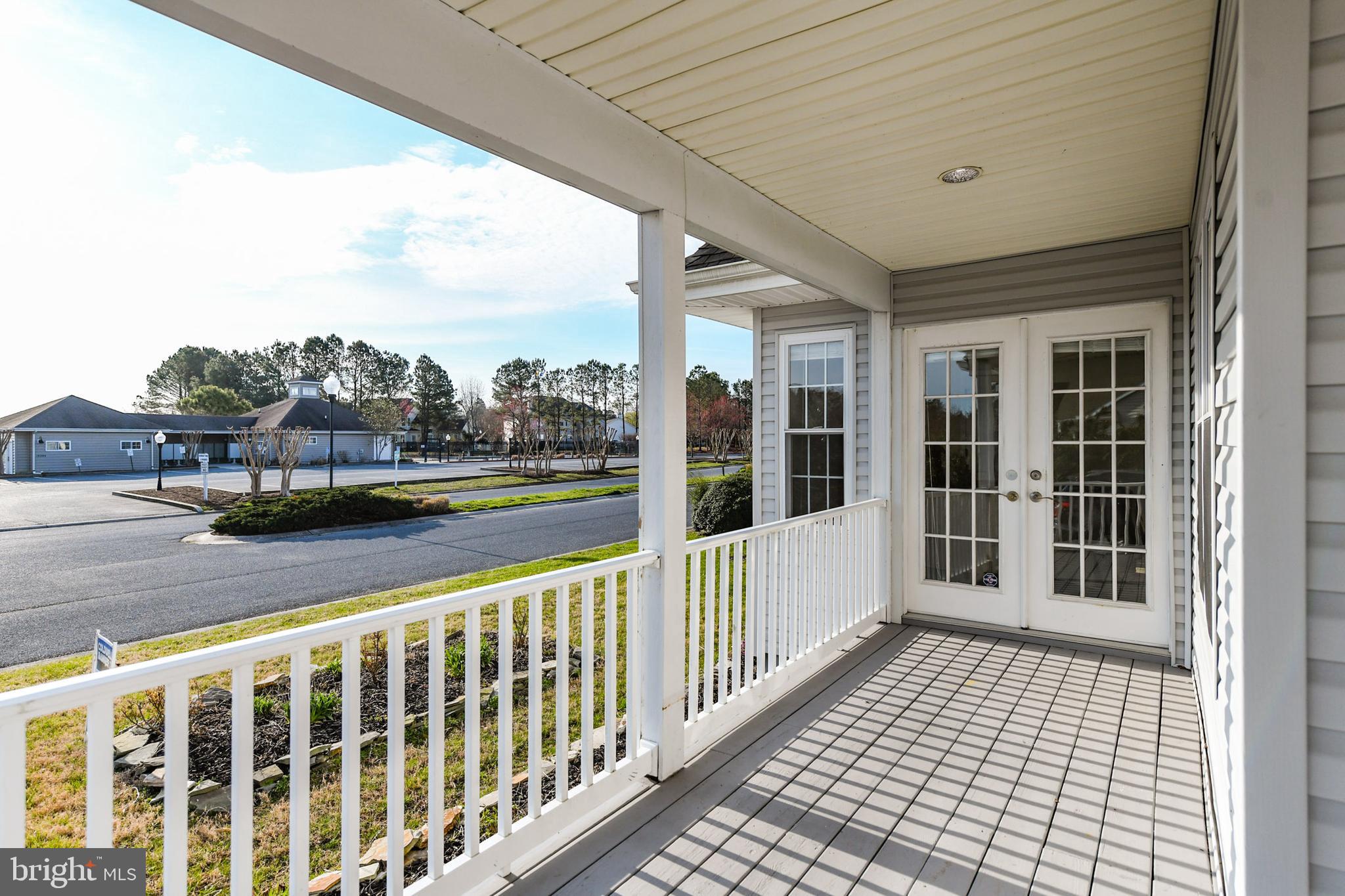 OYSTER HARBOR - Residential