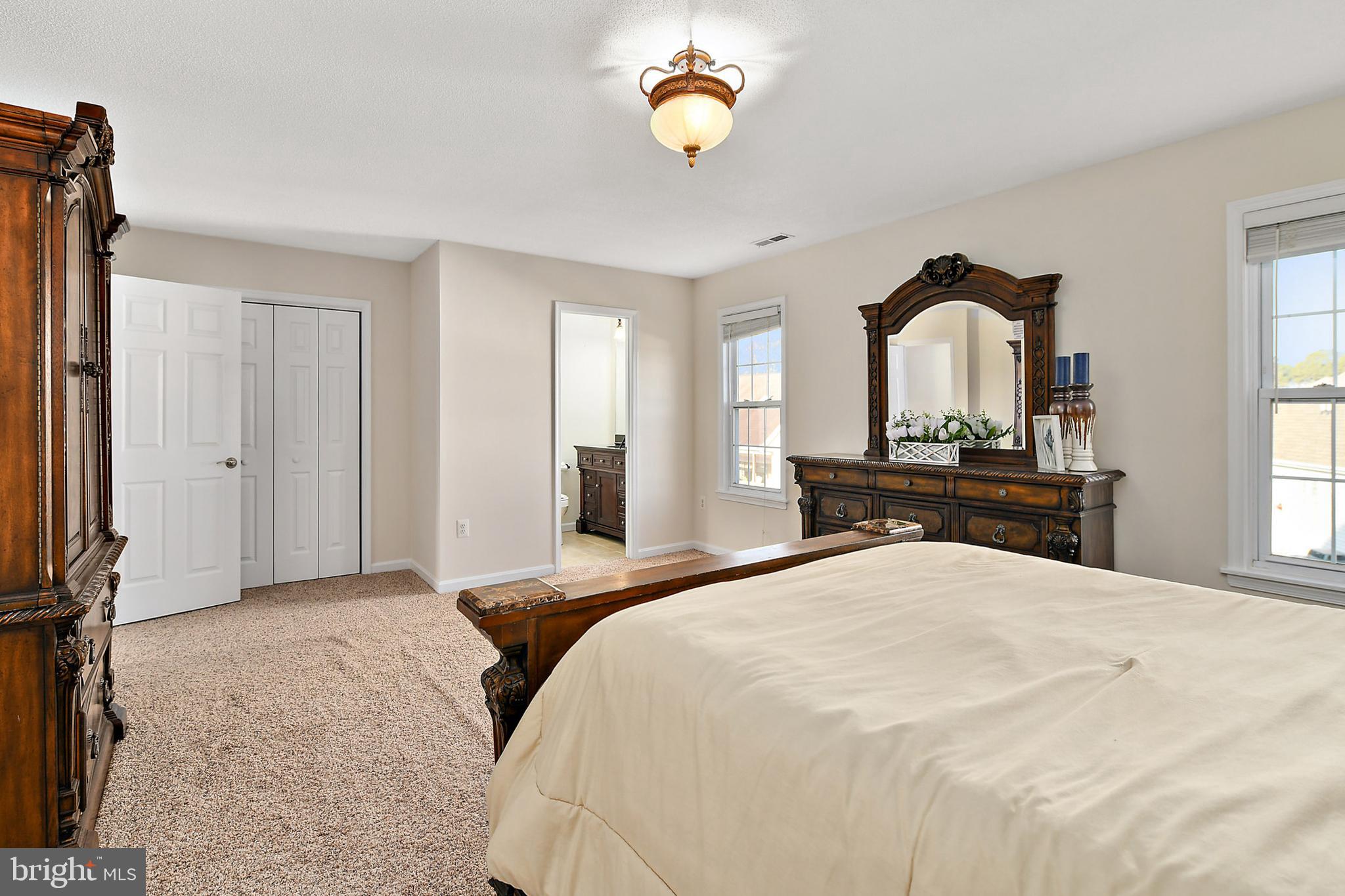 OYSTER HARBOR - Residential