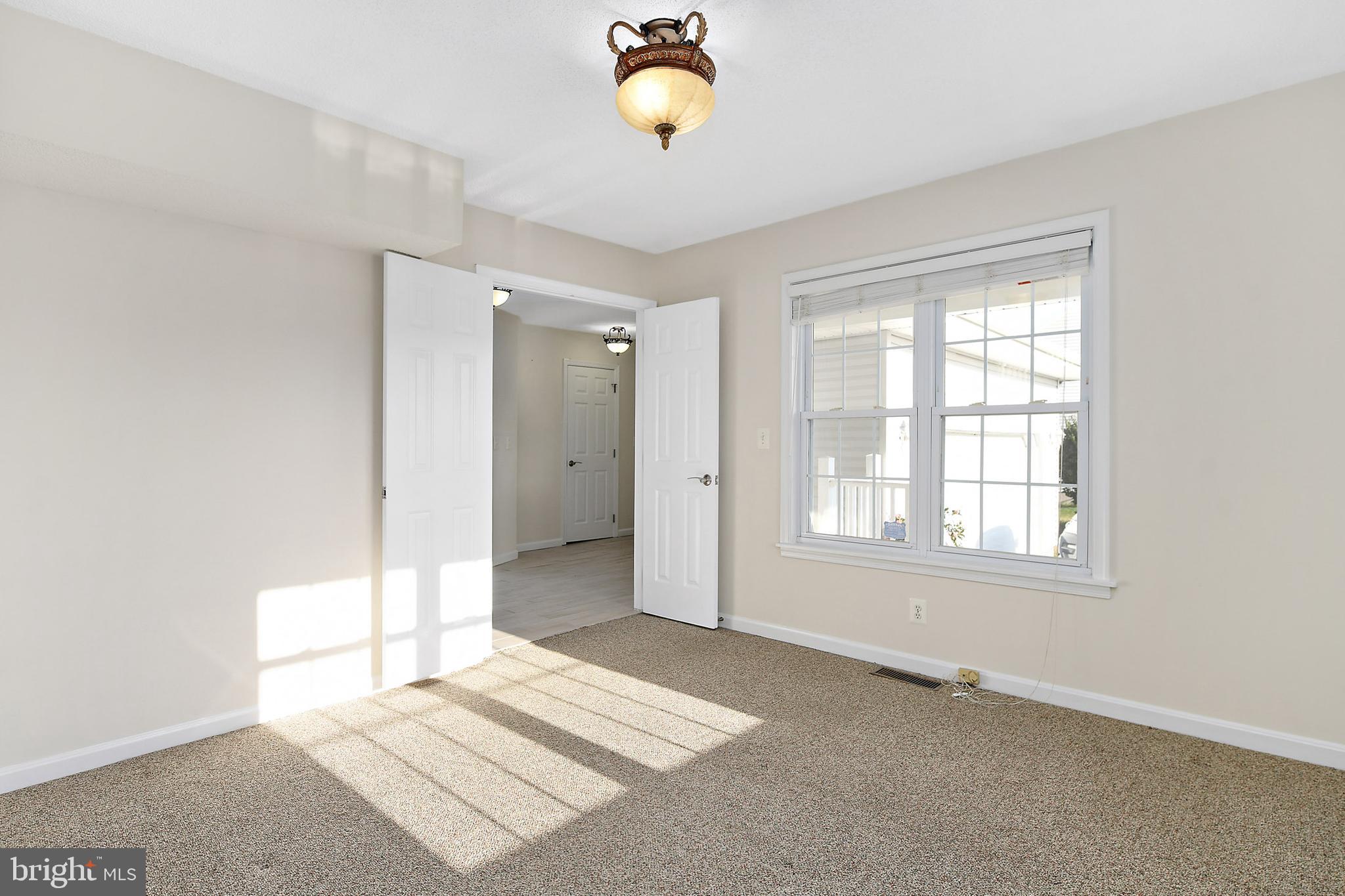 OYSTER HARBOR - Residential