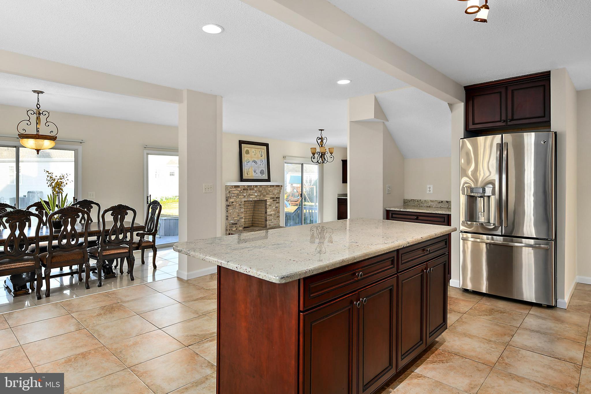 OYSTER HARBOR - Residential