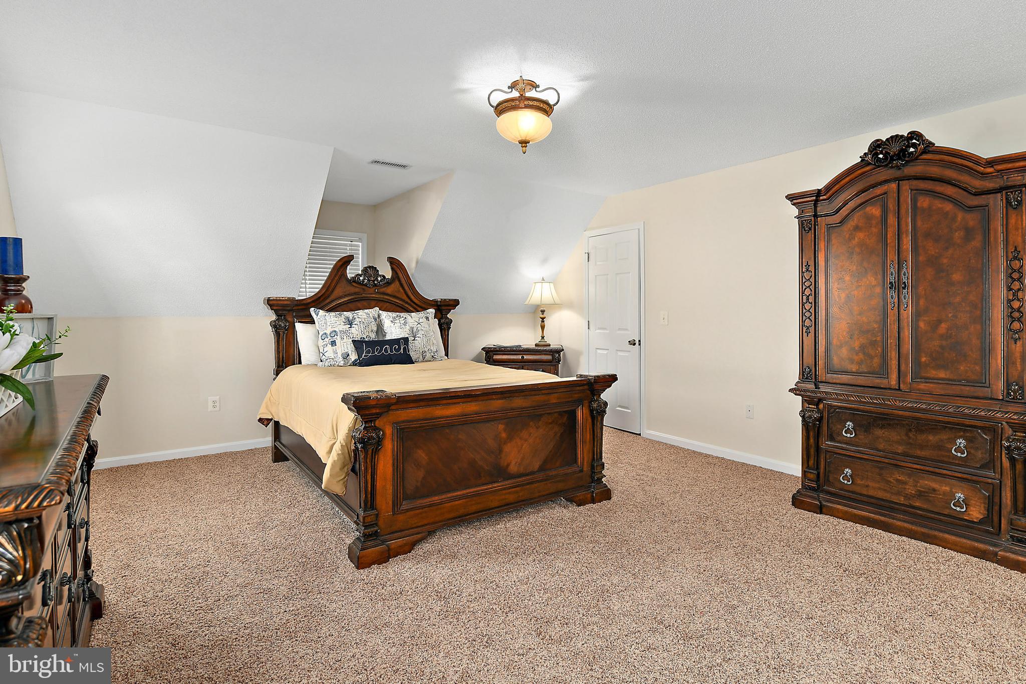 OYSTER HARBOR - Residential