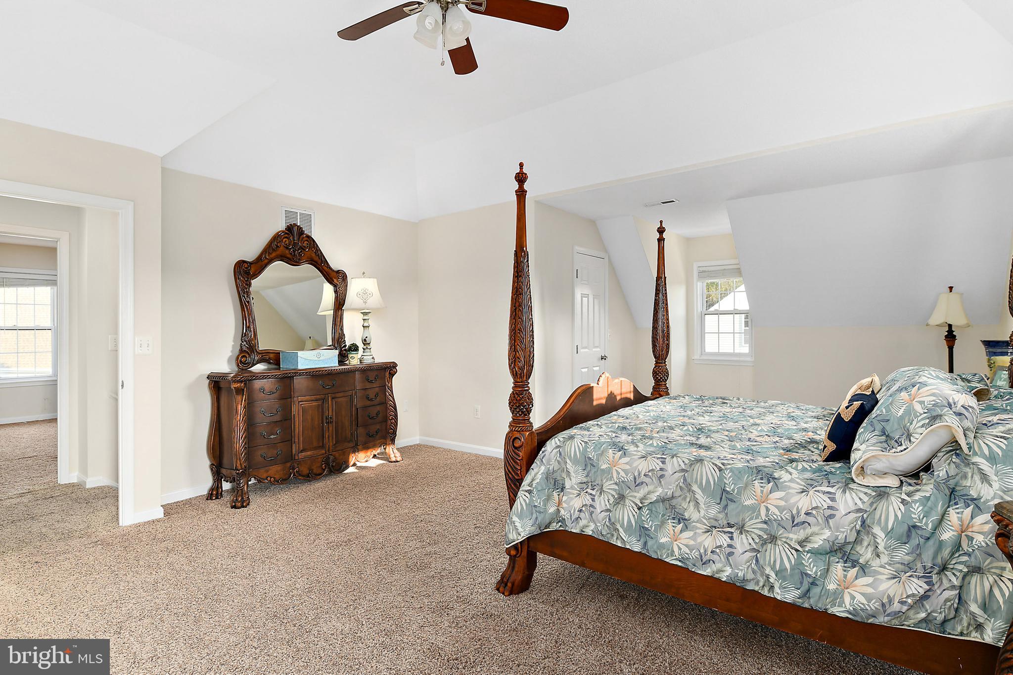 OYSTER HARBOR - Residential