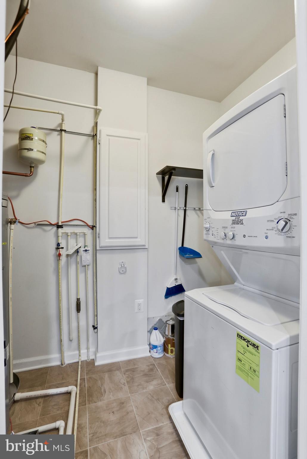 SOMERSET CONDO - Residential