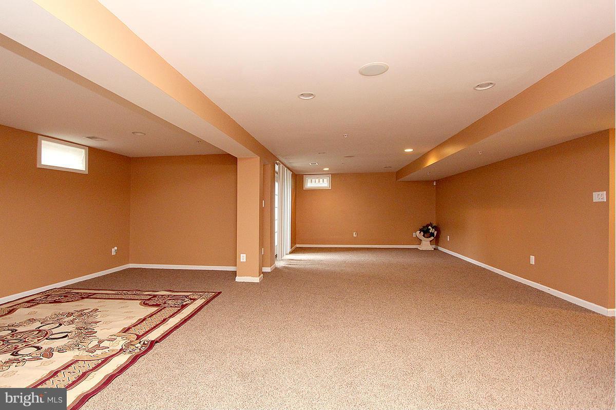 HAMPTON SUB-PLAT 1> - Residential