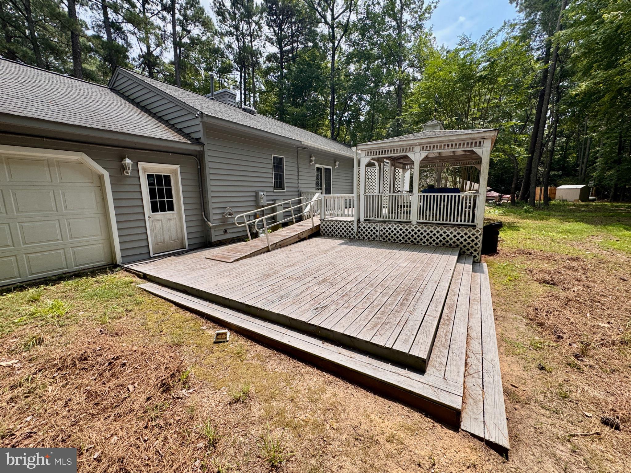 27 SANDY BOTTOM DRIVE