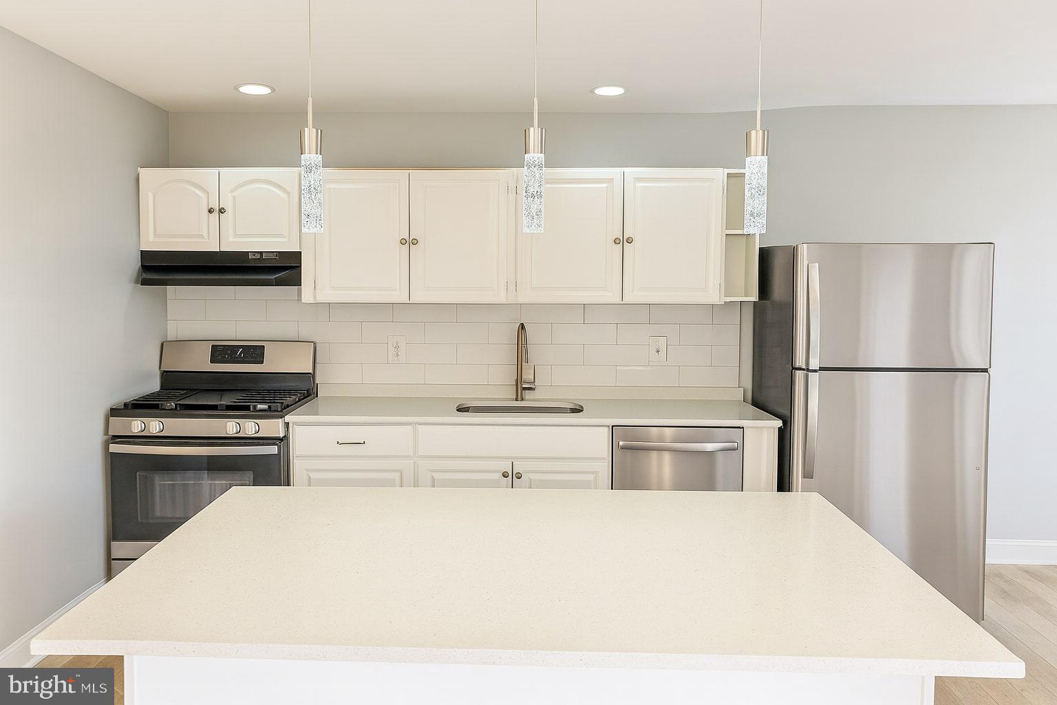 HOLLY HILL - Residential Lease