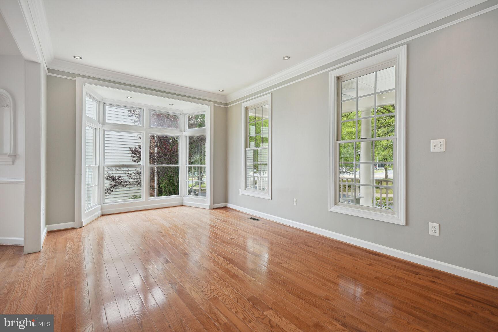 LAKELANDS - Residential Lease