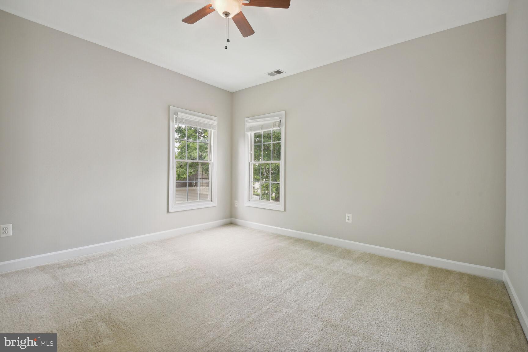 LAKELANDS - Residential Lease