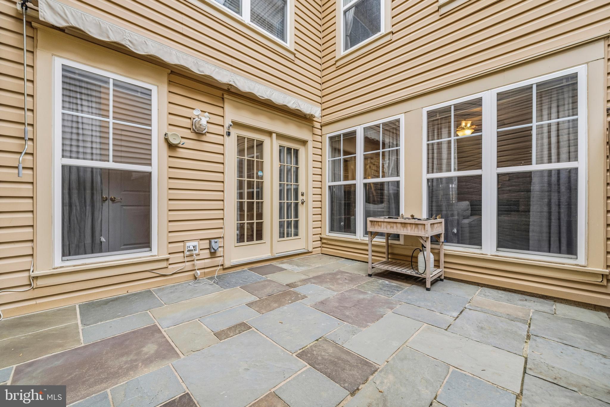 LORTON STATION - Residential