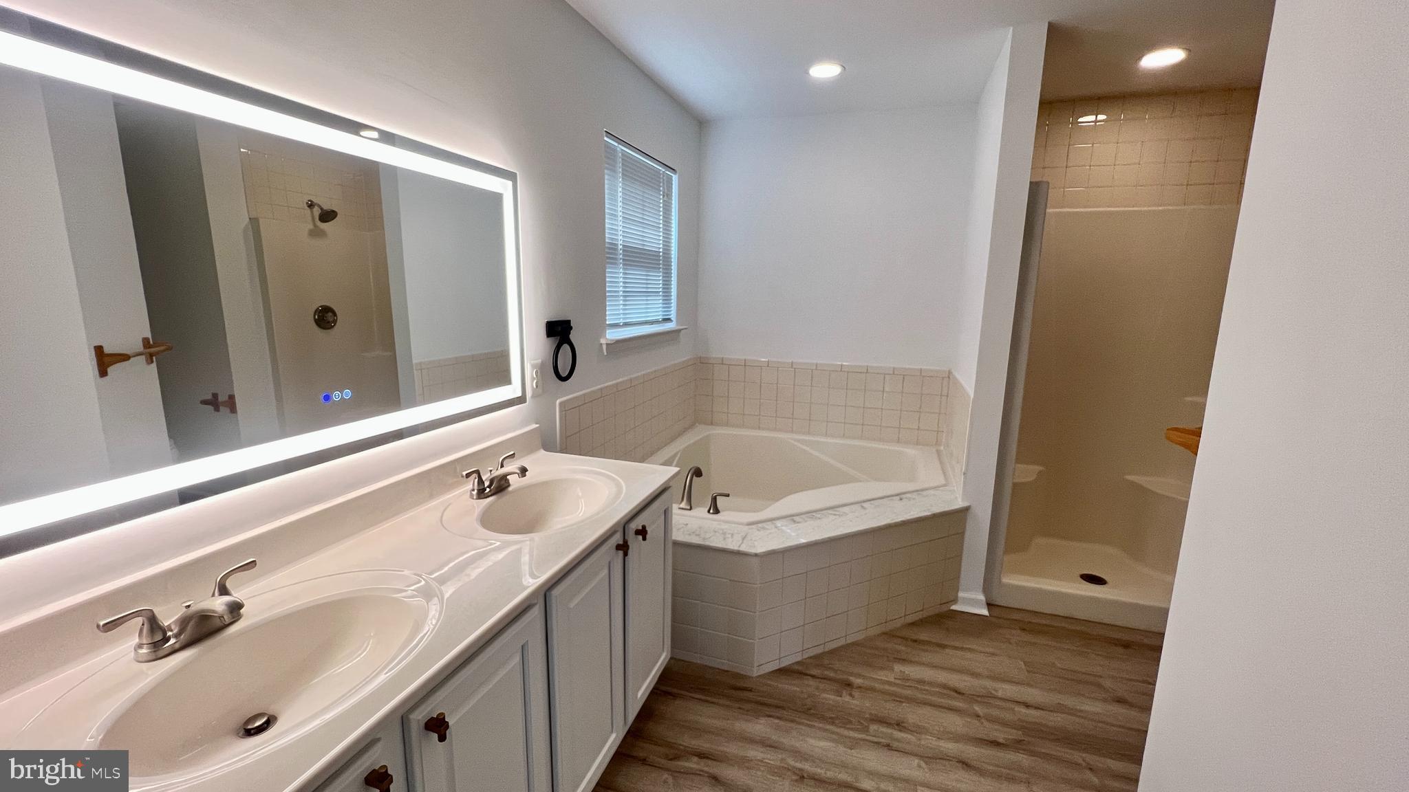 GAITHERSBURG TOWN - Residential