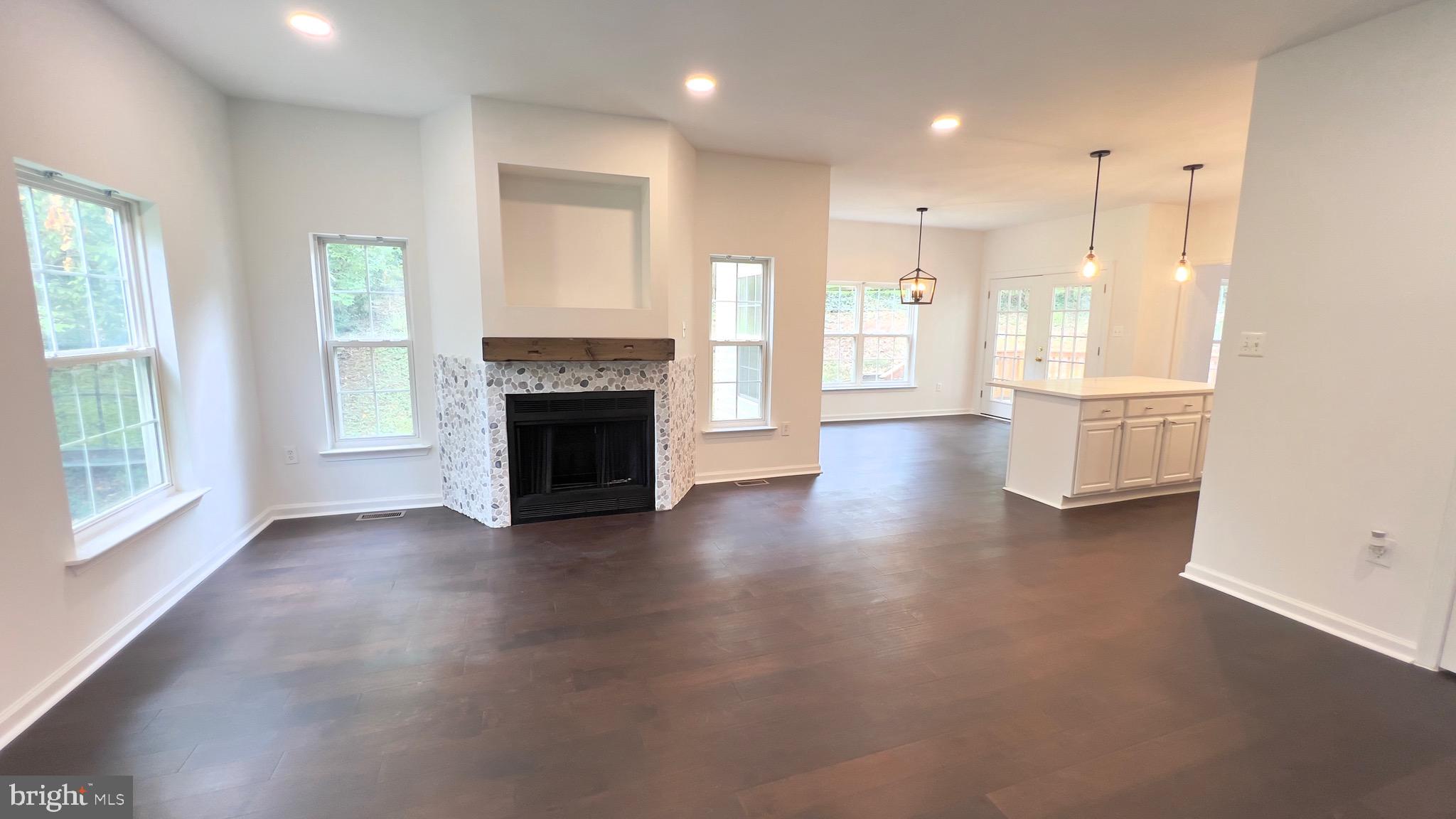 GAITHERSBURG TOWN - Residential