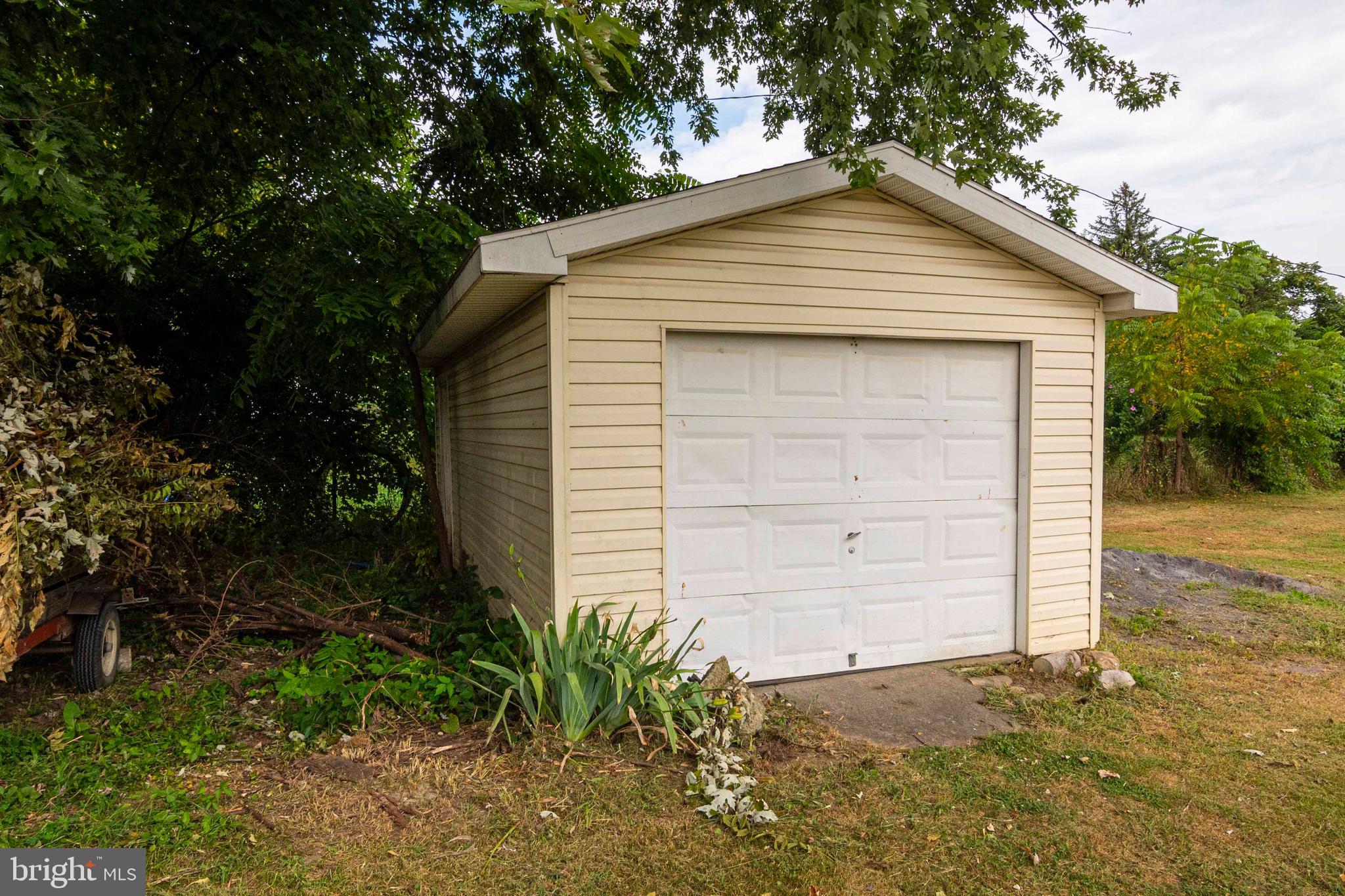 ARDEN HEIGHTS - Residential