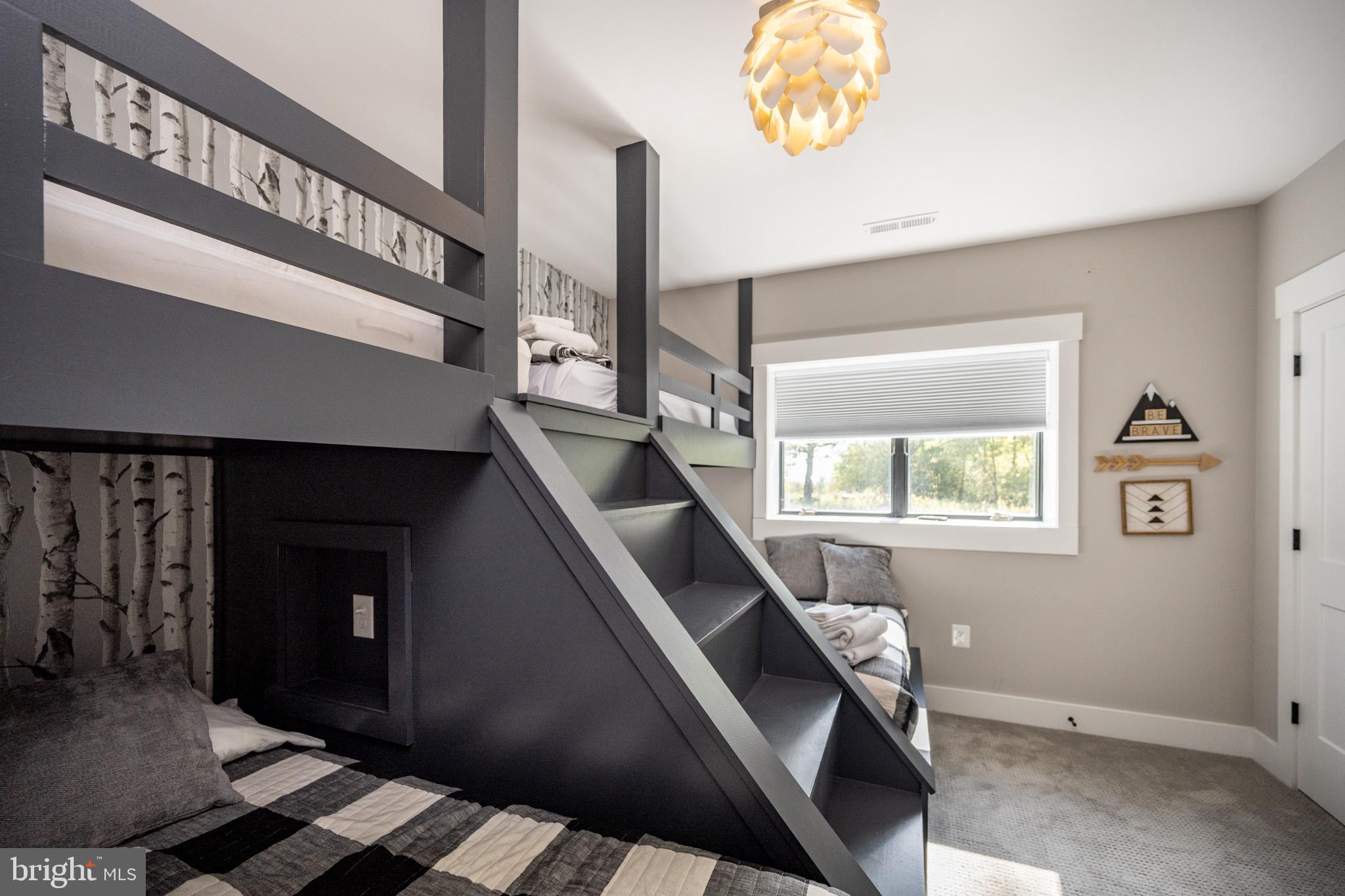 RIDGE RUN AT NORTH CAMP - Residential