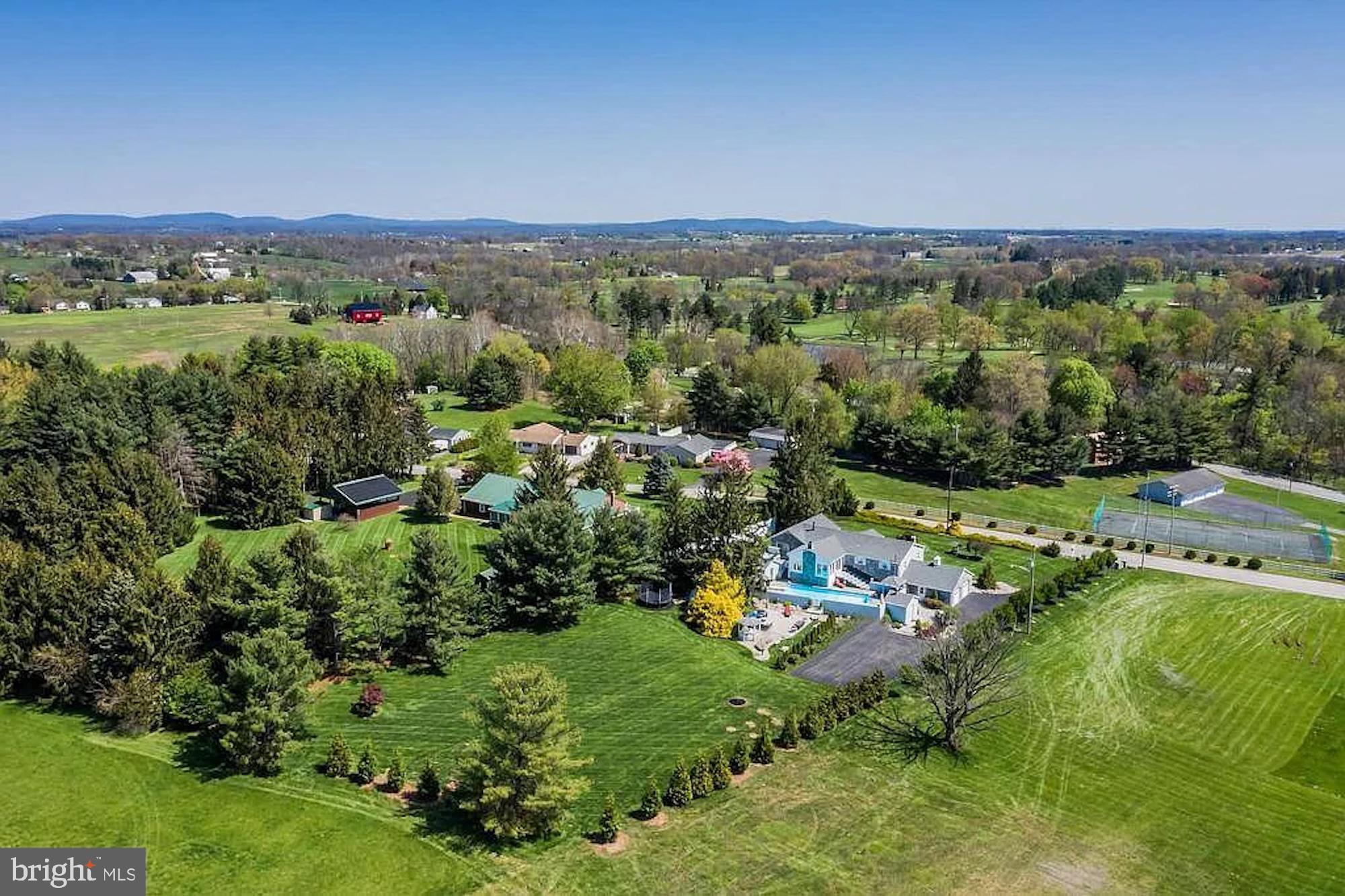 ABBOTTSTOWN - Residential