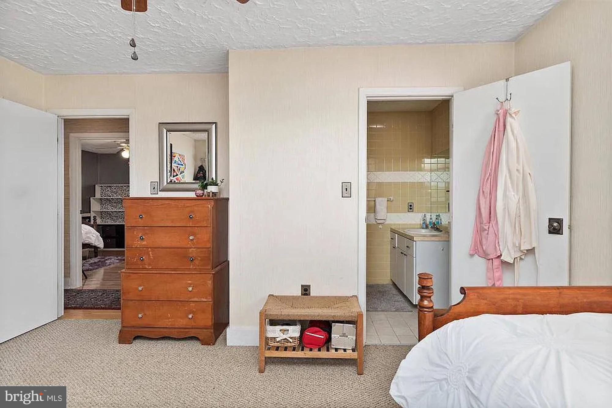 ABBOTTSTOWN - Residential