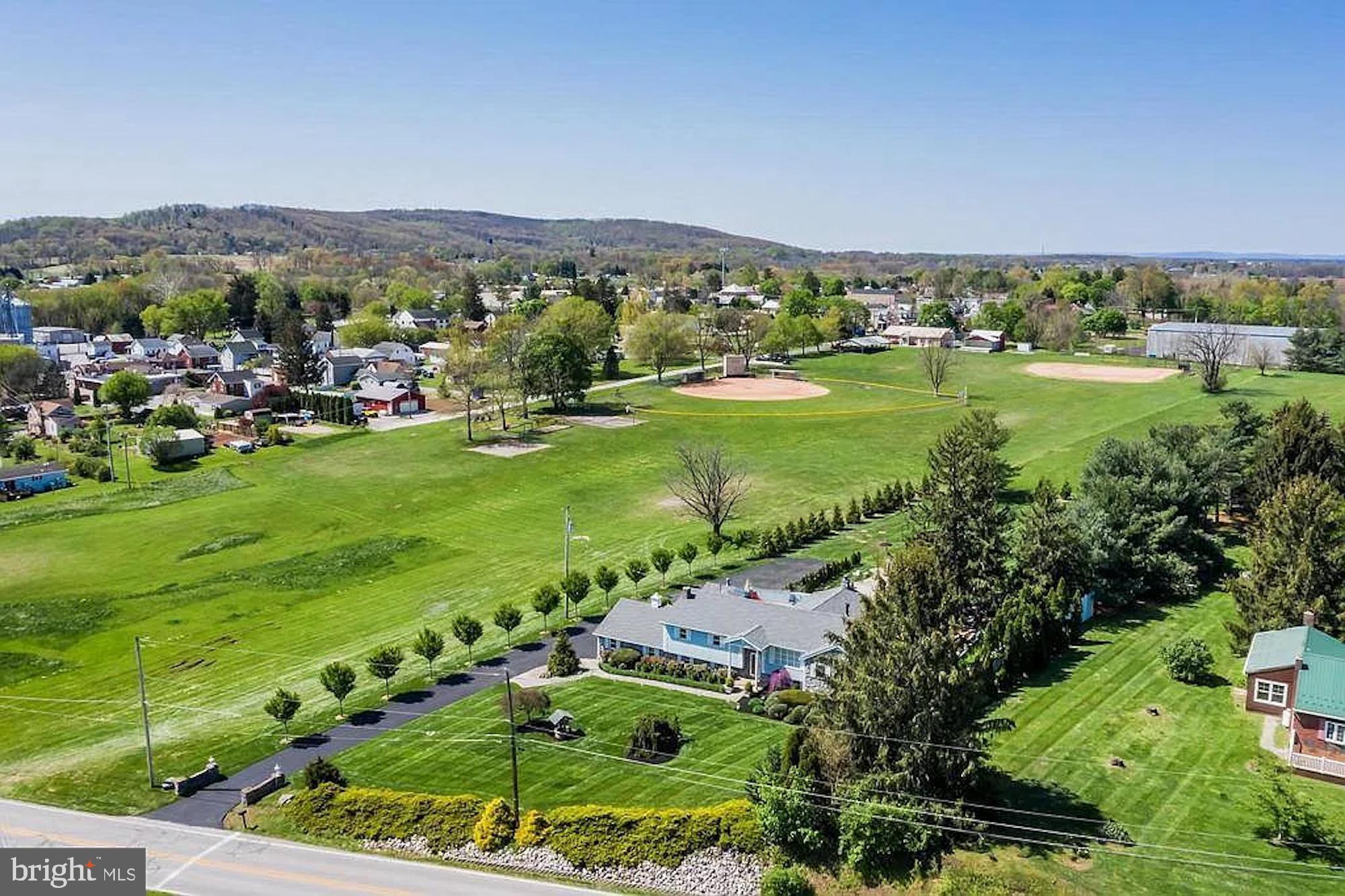 ABBOTTSTOWN - Residential