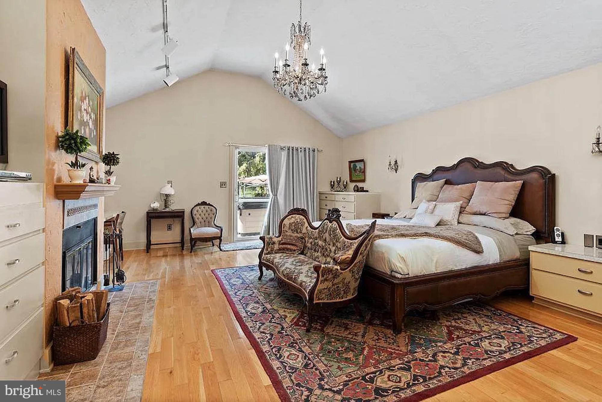 ABBOTTSTOWN - Residential