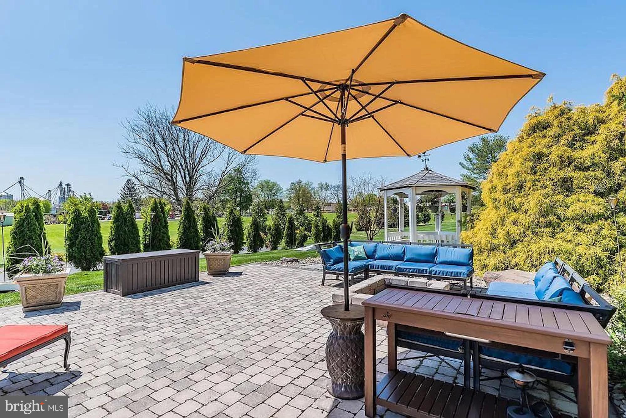ABBOTTSTOWN - Residential