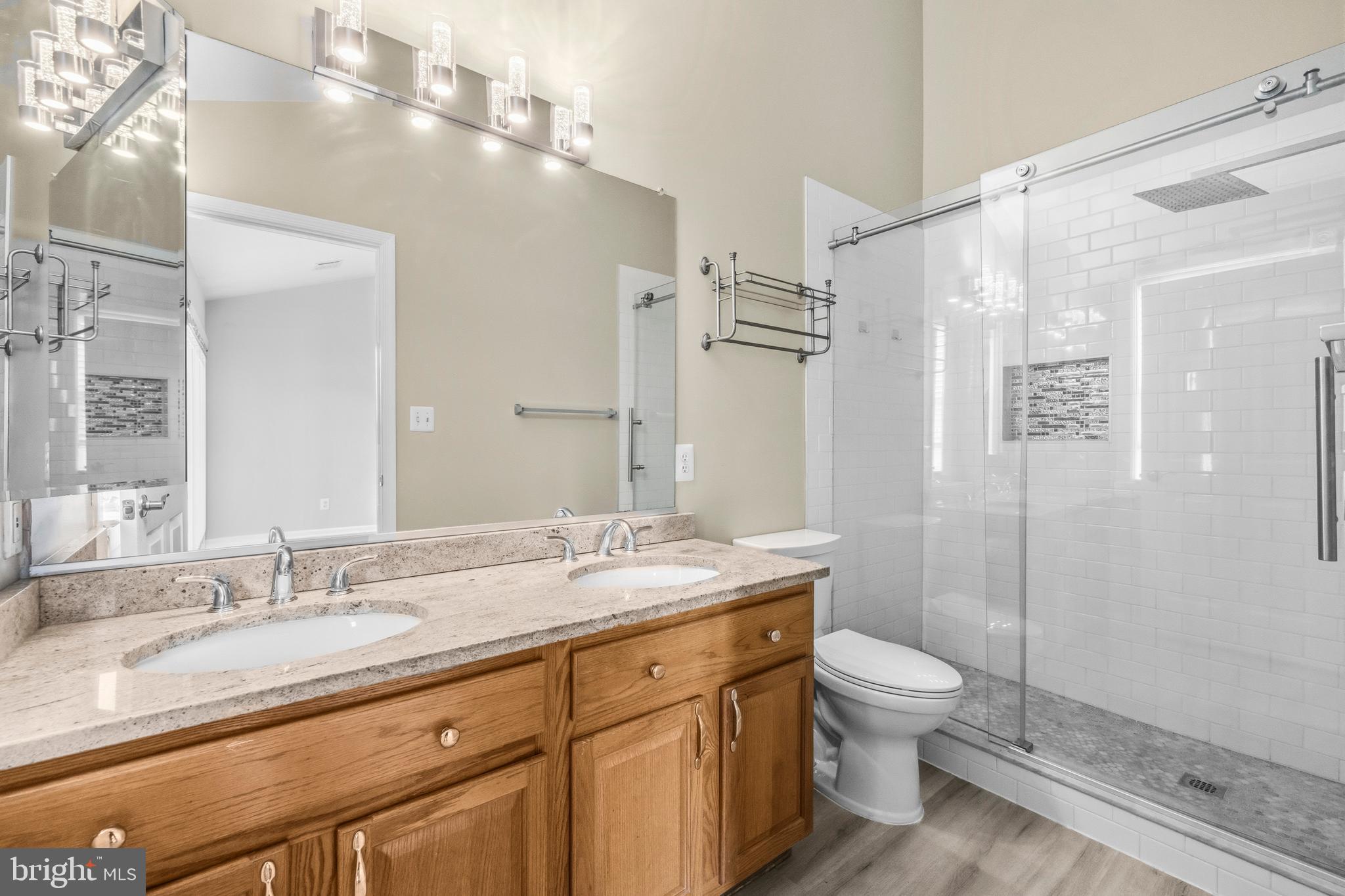 BROADLANDS - Residential