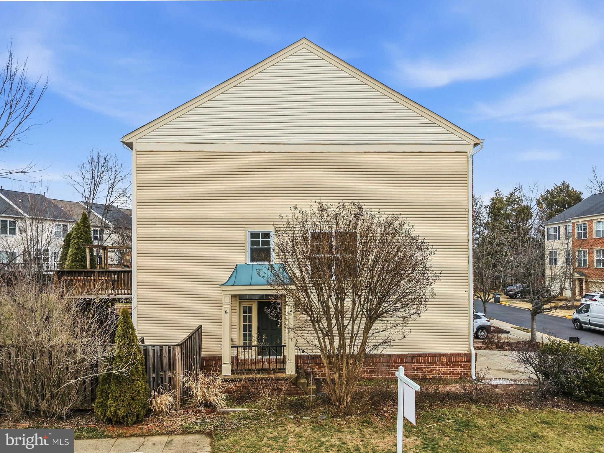 BROADLANDS - Residential