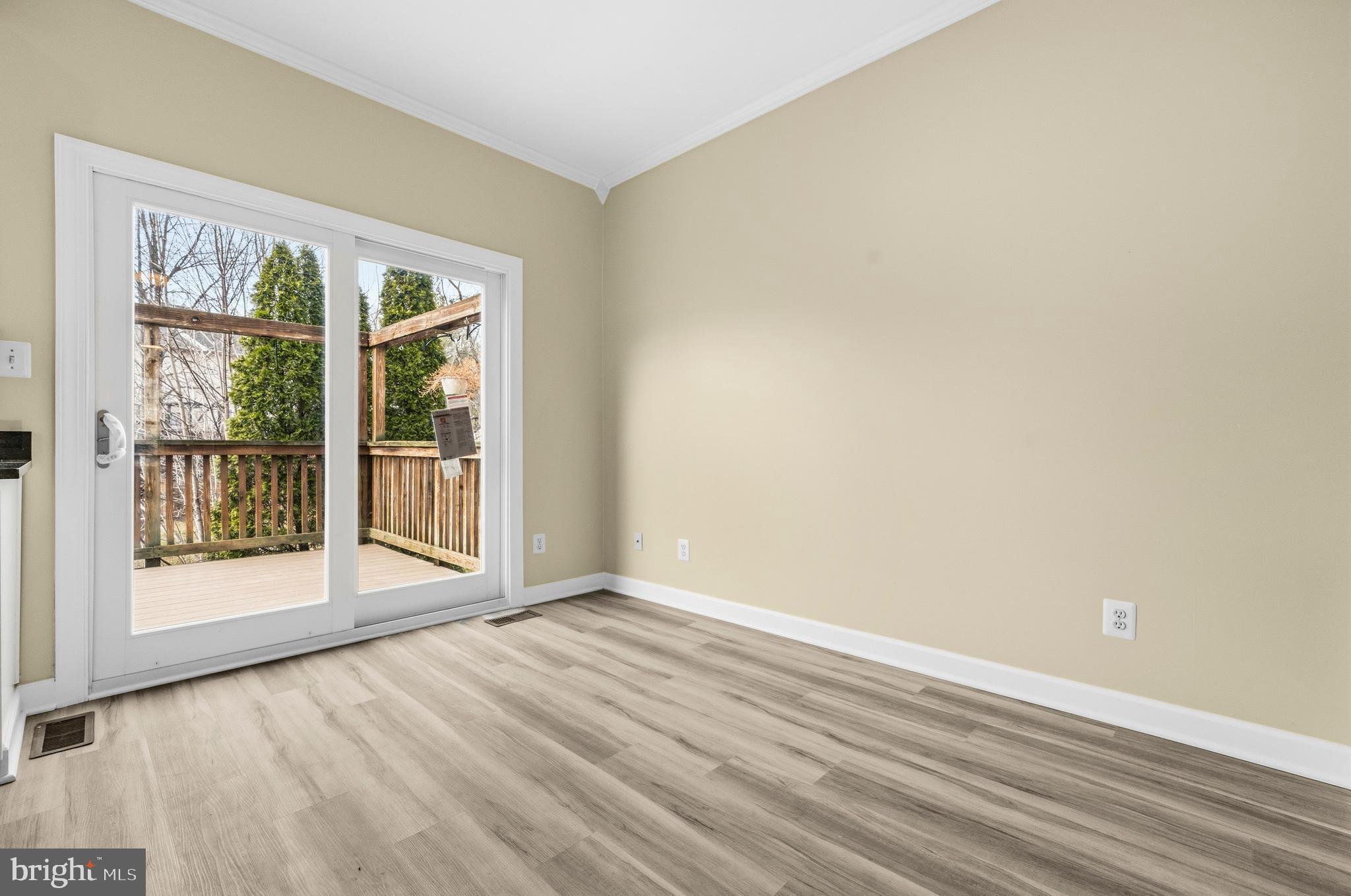 BROADLANDS - Residential