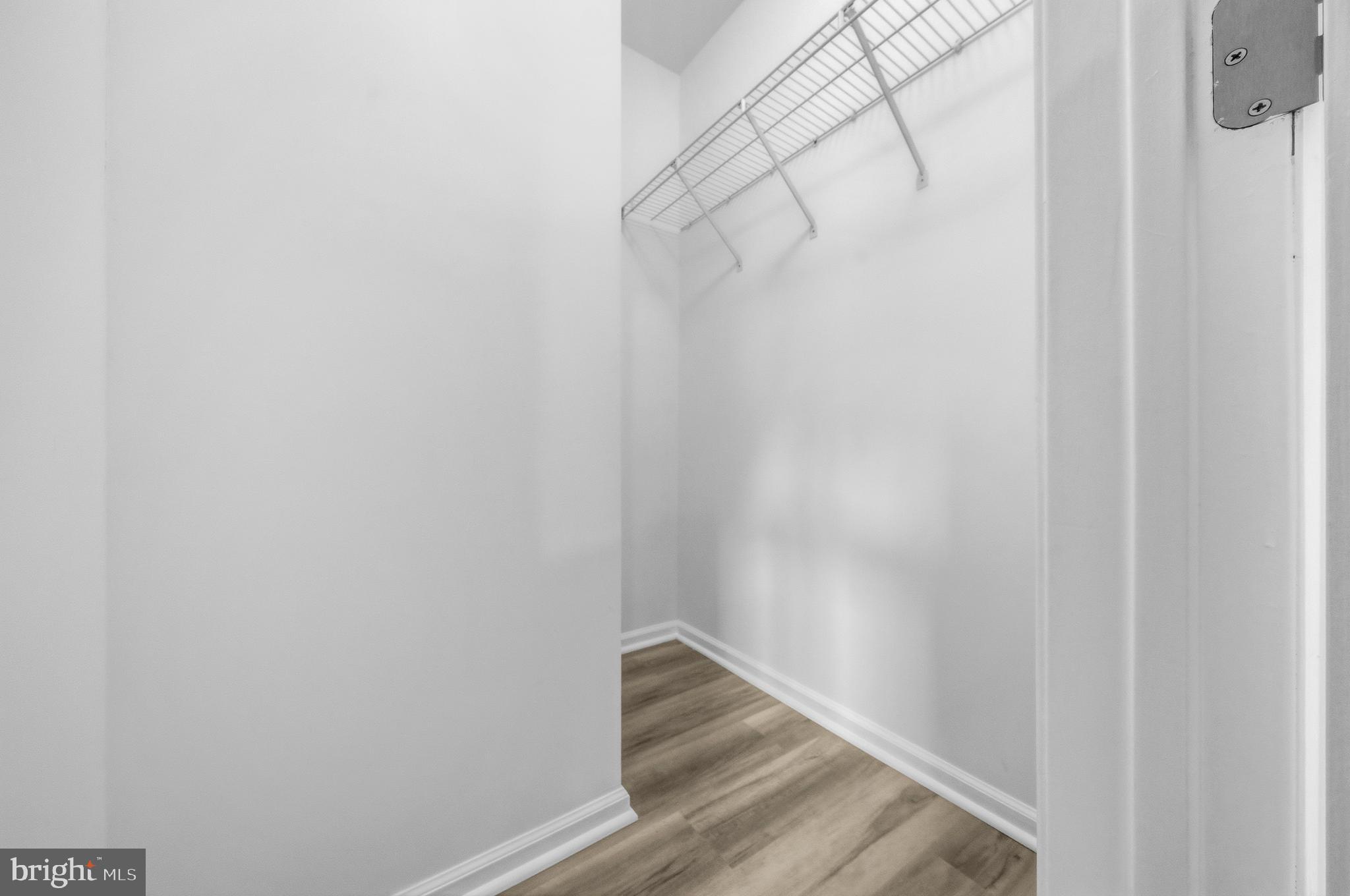 BROADLANDS - Residential