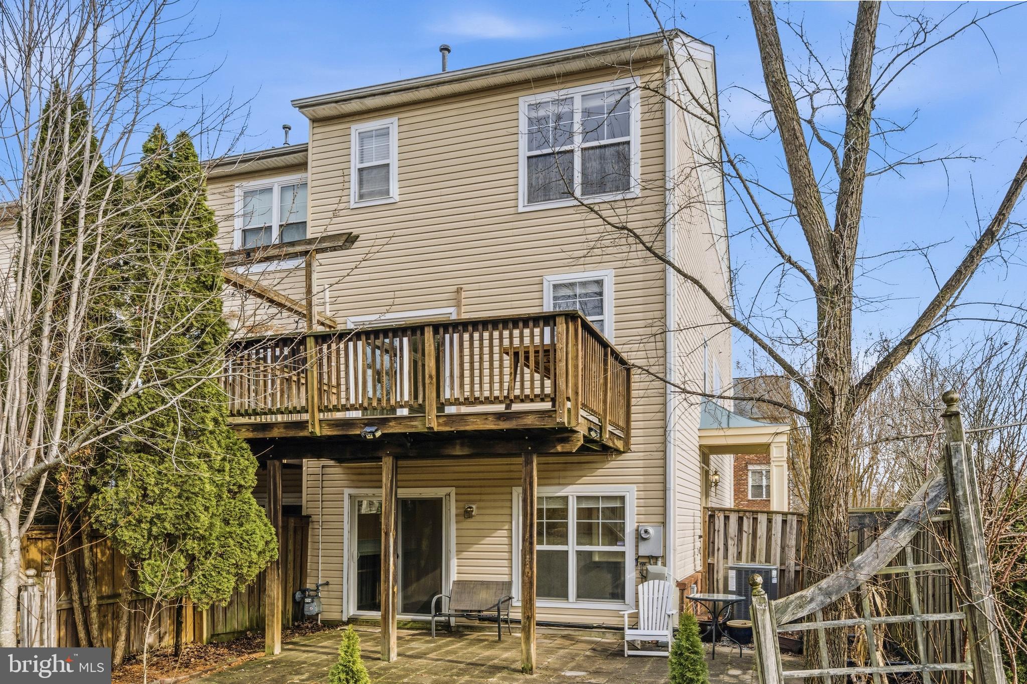 BROADLANDS - Residential