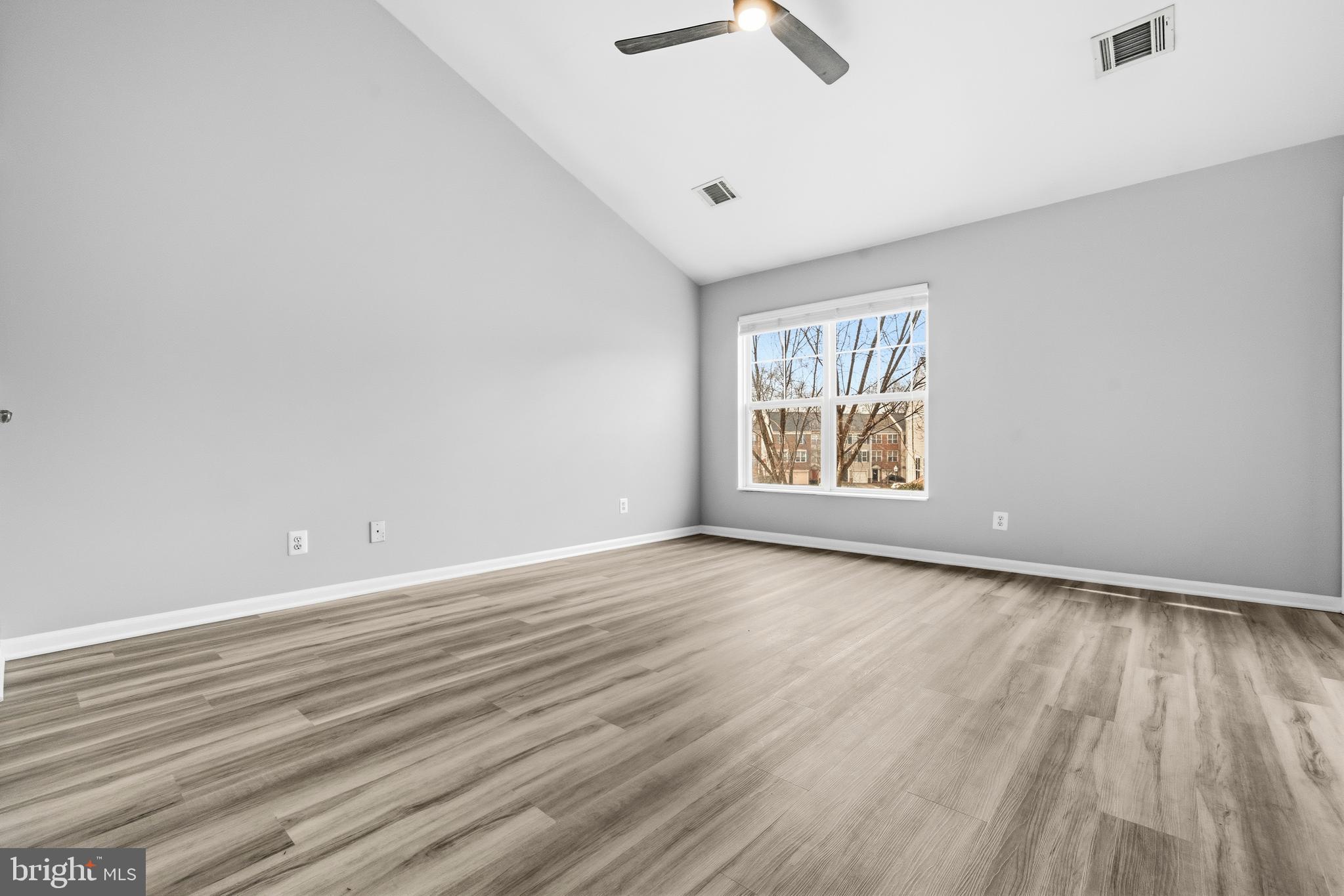 BROADLANDS - Residential