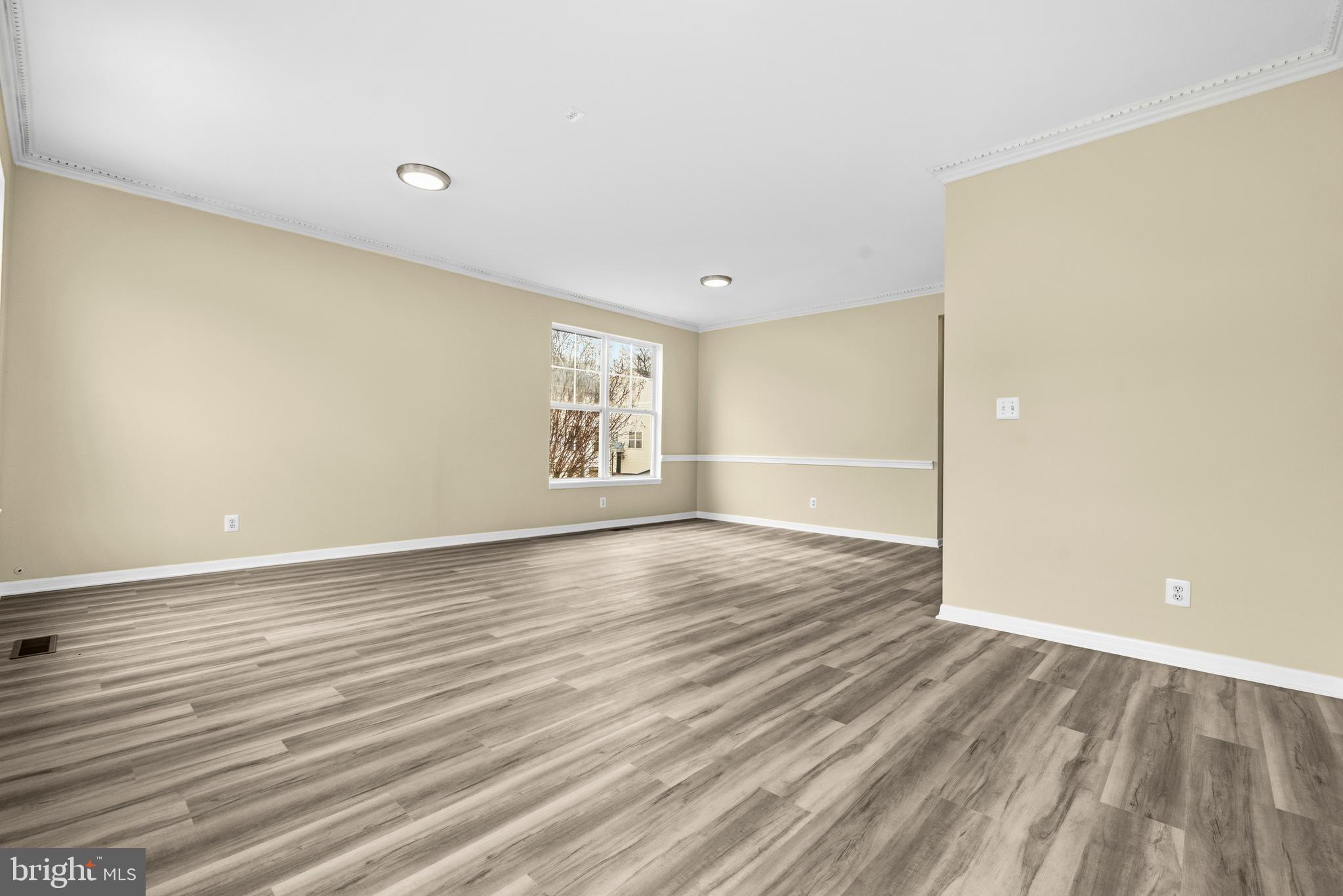 BROADLANDS - Residential