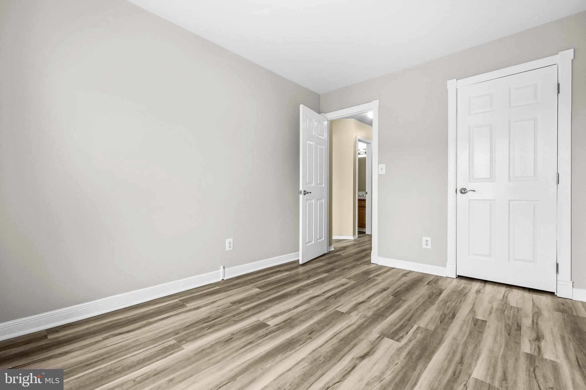 BROADLANDS - Residential