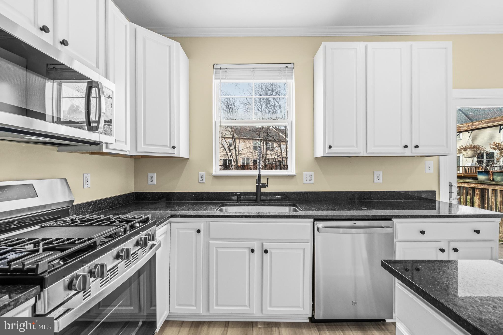 BROADLANDS - Residential