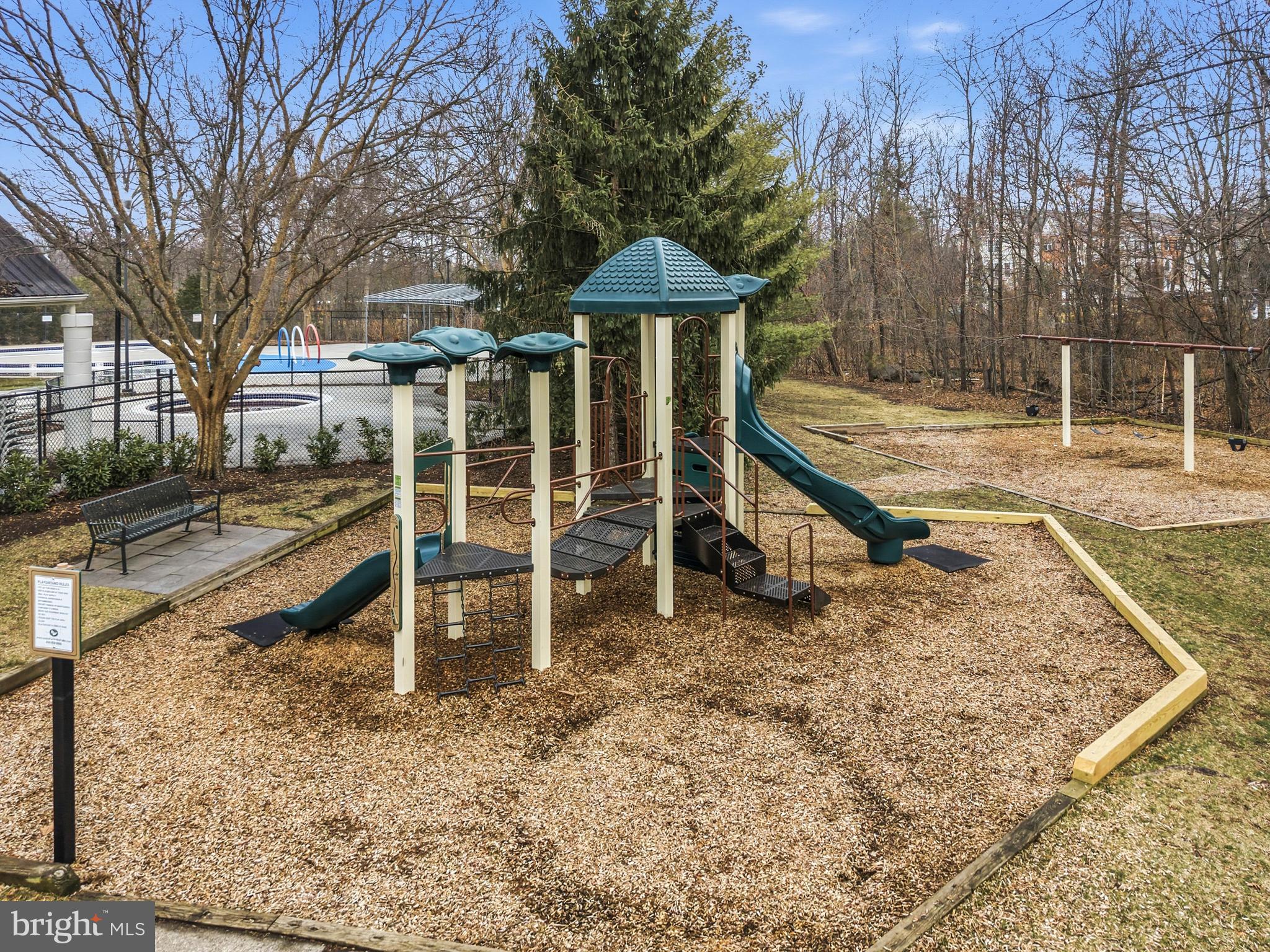 BROADLANDS - Residential