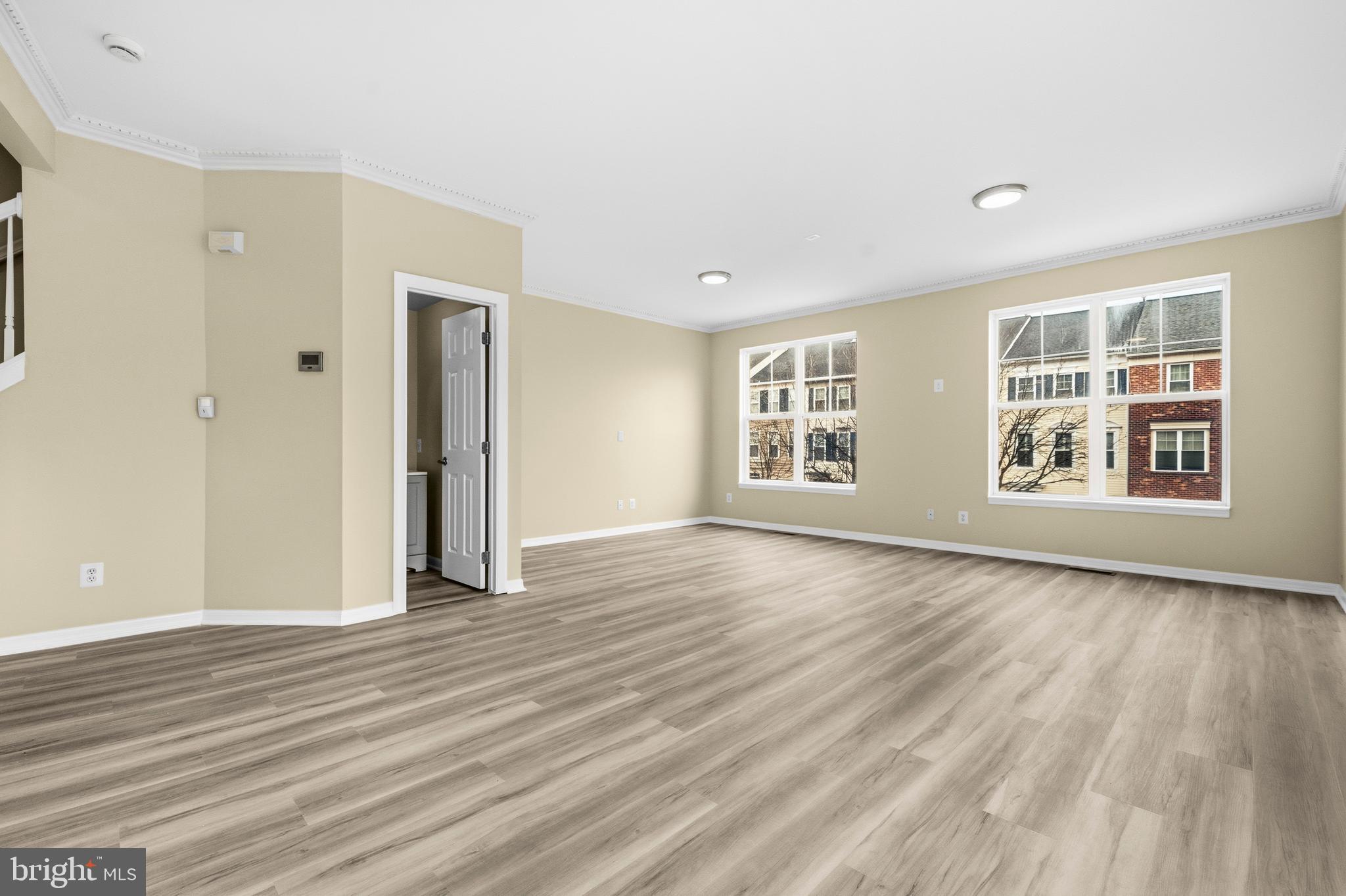 BROADLANDS - Residential