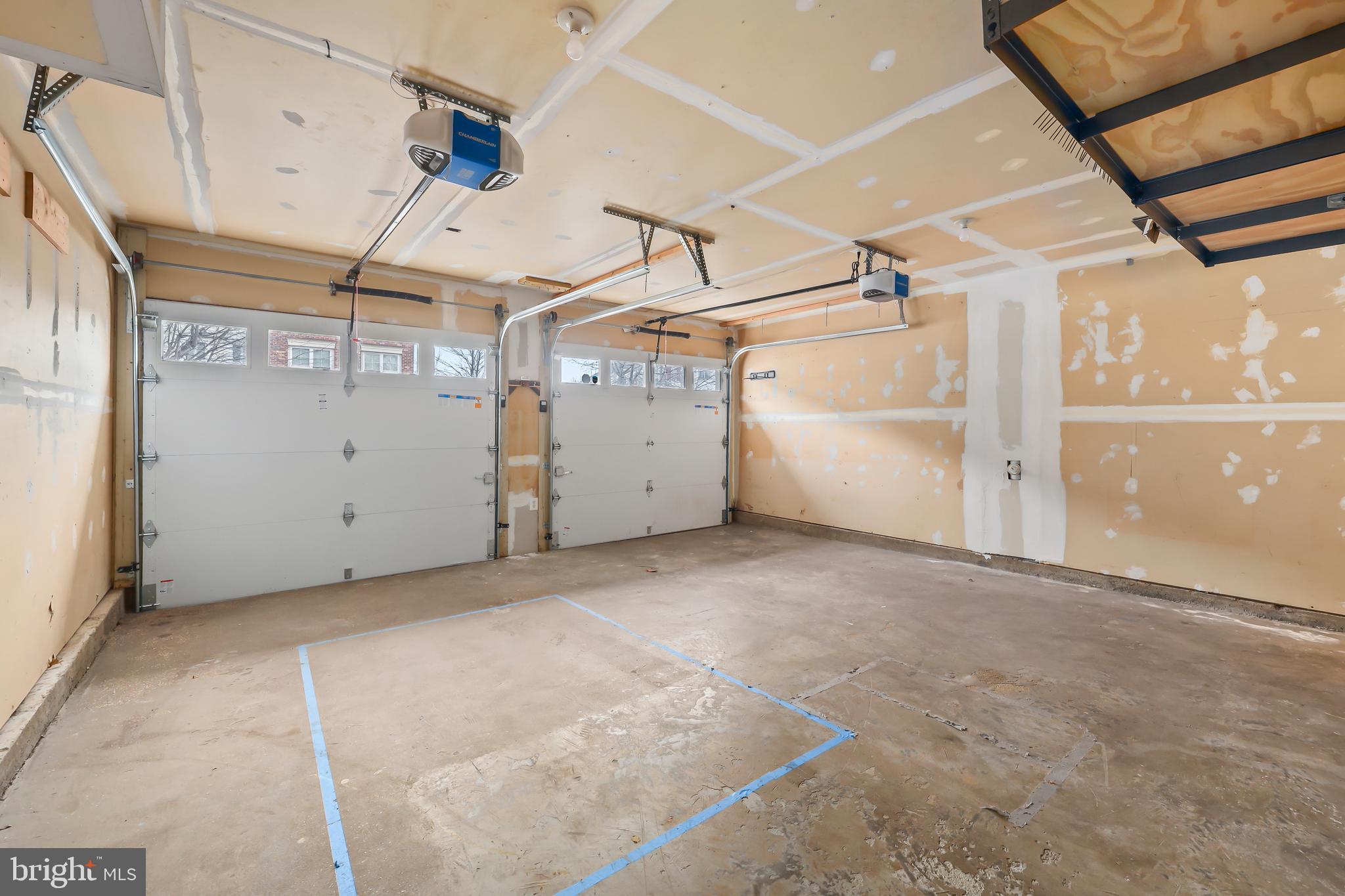 BROADLANDS - Residential