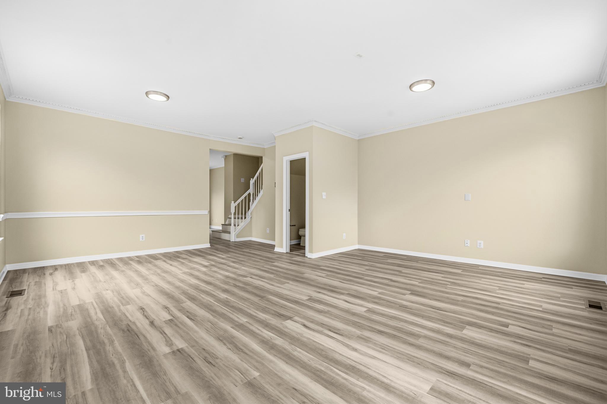 BROADLANDS - Residential