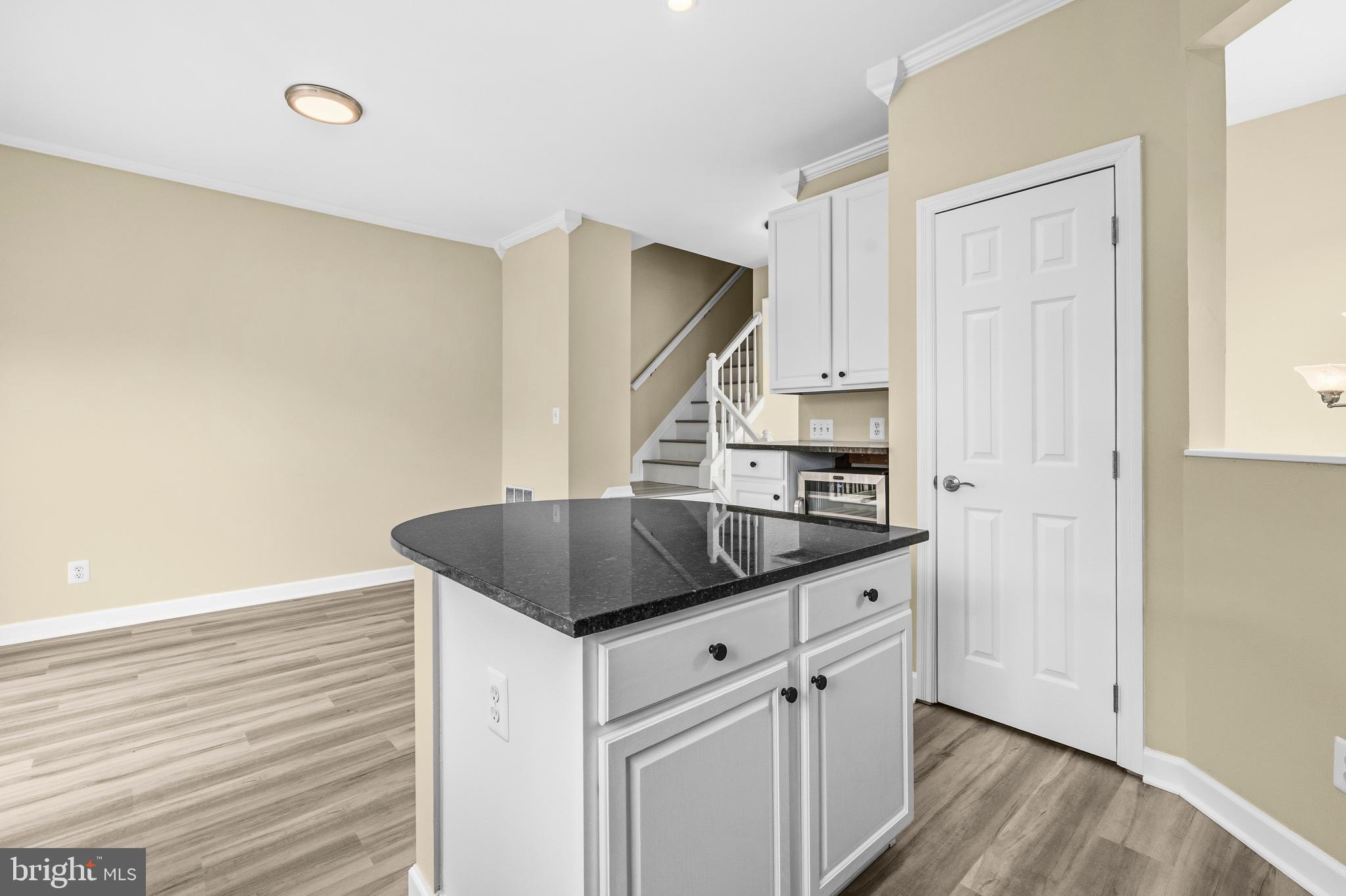 BROADLANDS - Residential