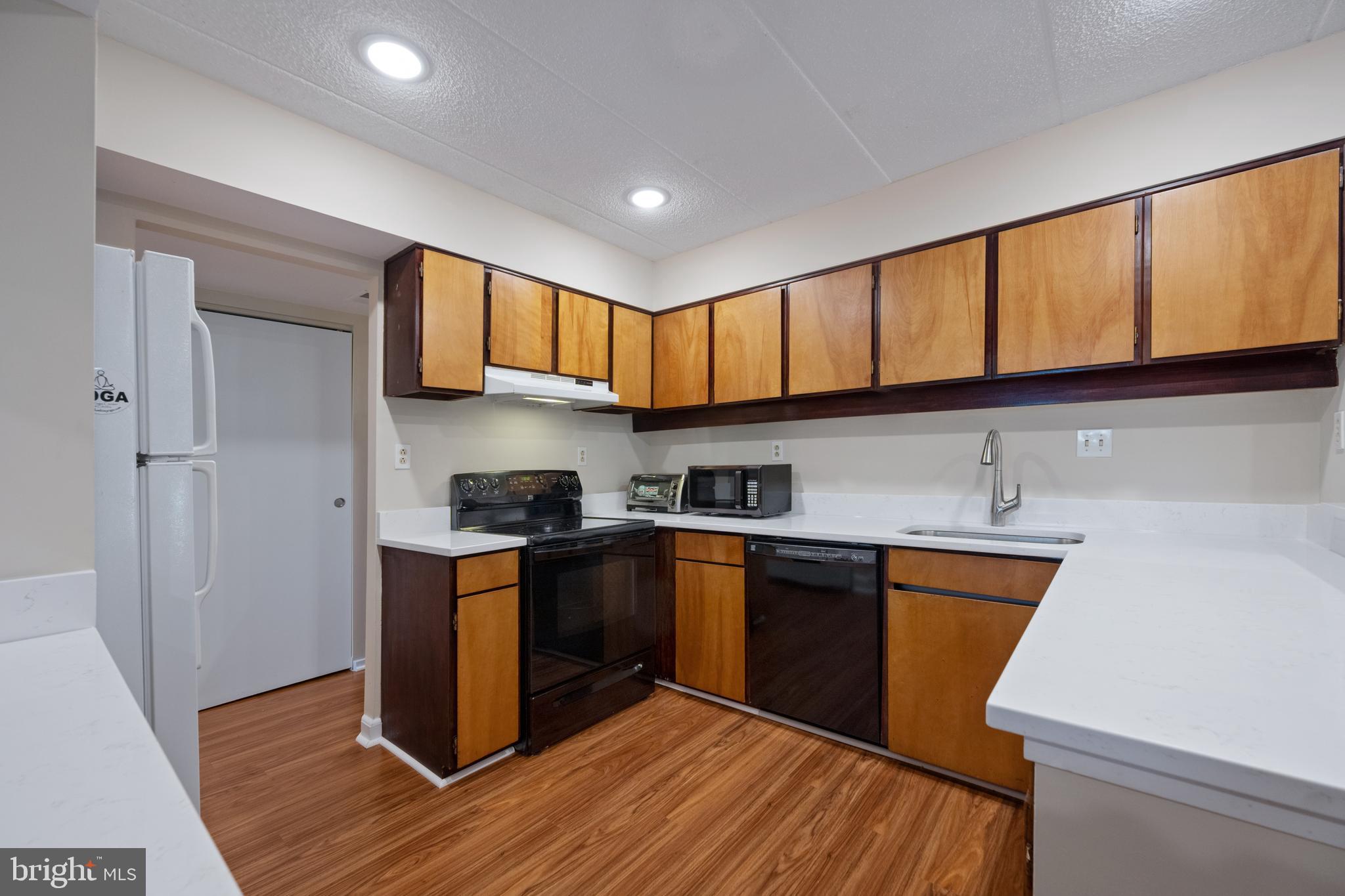 DEERING WOODS - Residential