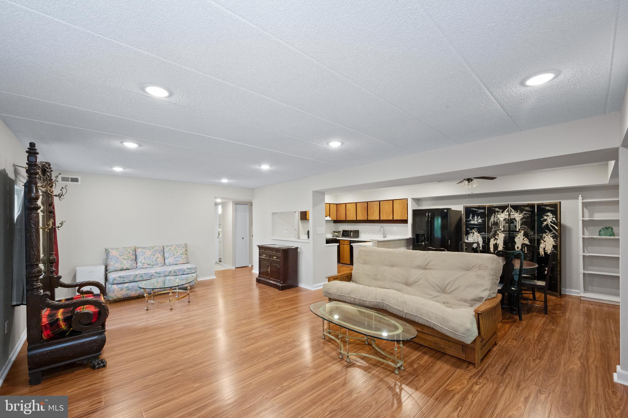 DEERING WOODS - Residential