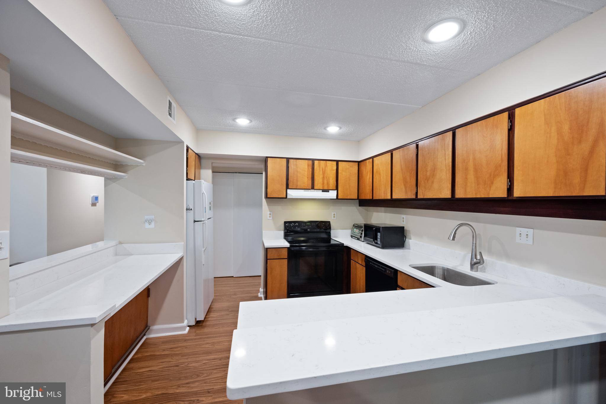 DEERING WOODS - Residential