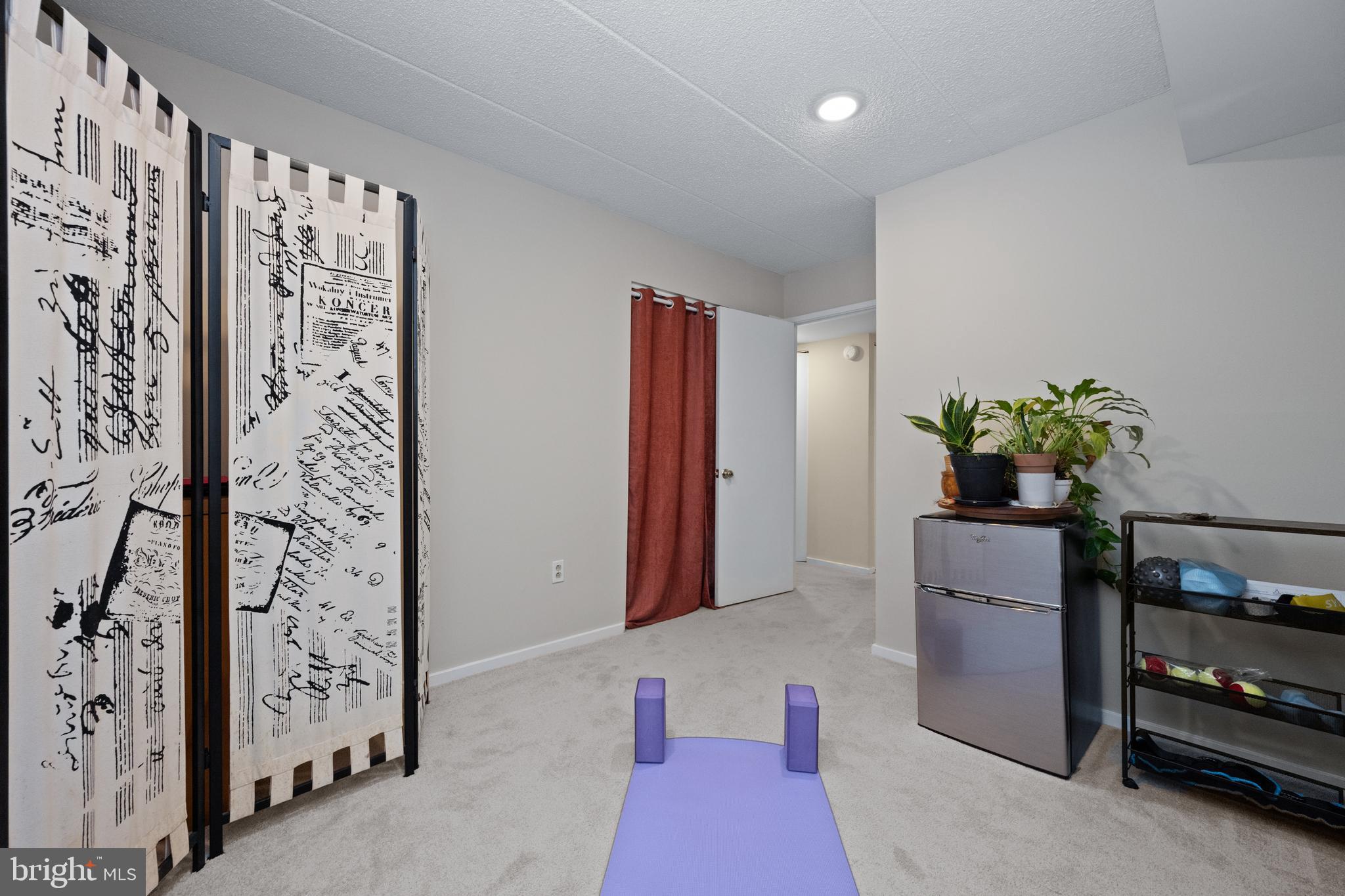 DEERING WOODS - Residential